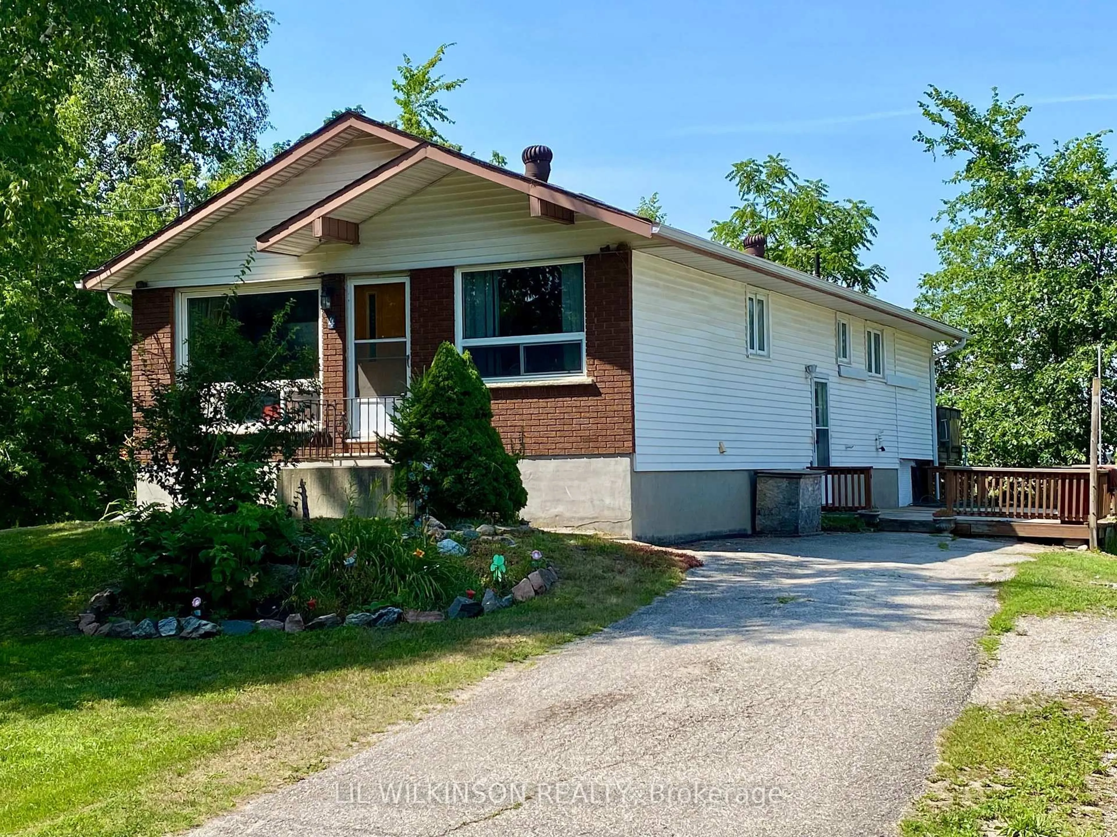 Unknown for 4 Sunset Cres, Severn Ontario L0K 1E0