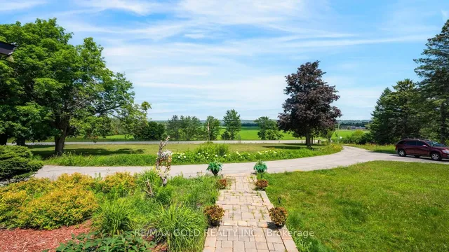 4680 Penetanguishene Rd, Springwater 5