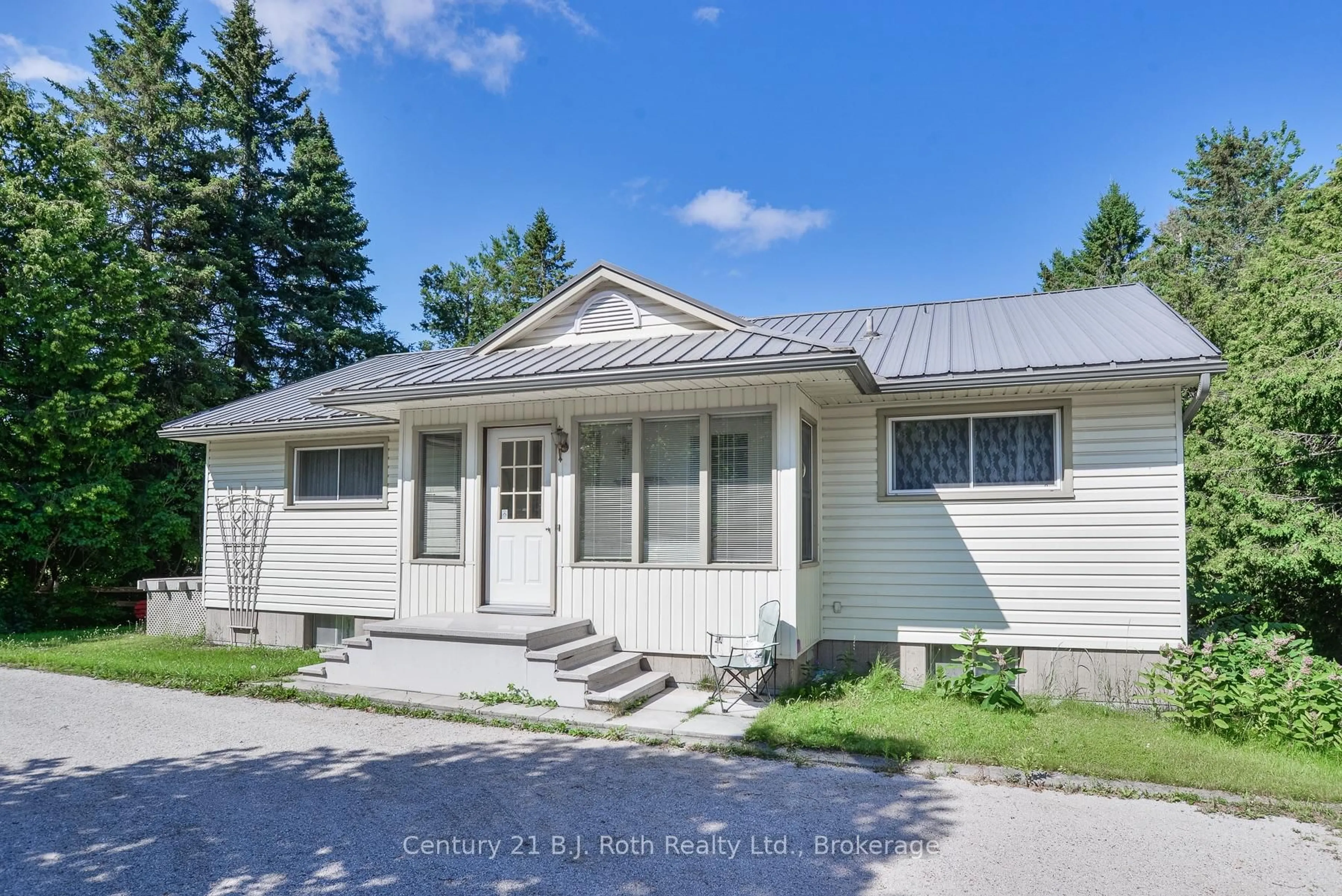 Home with vinyl exterior material, street for 4548 Orkney Hts, Ramara Ontario L3V 6H7