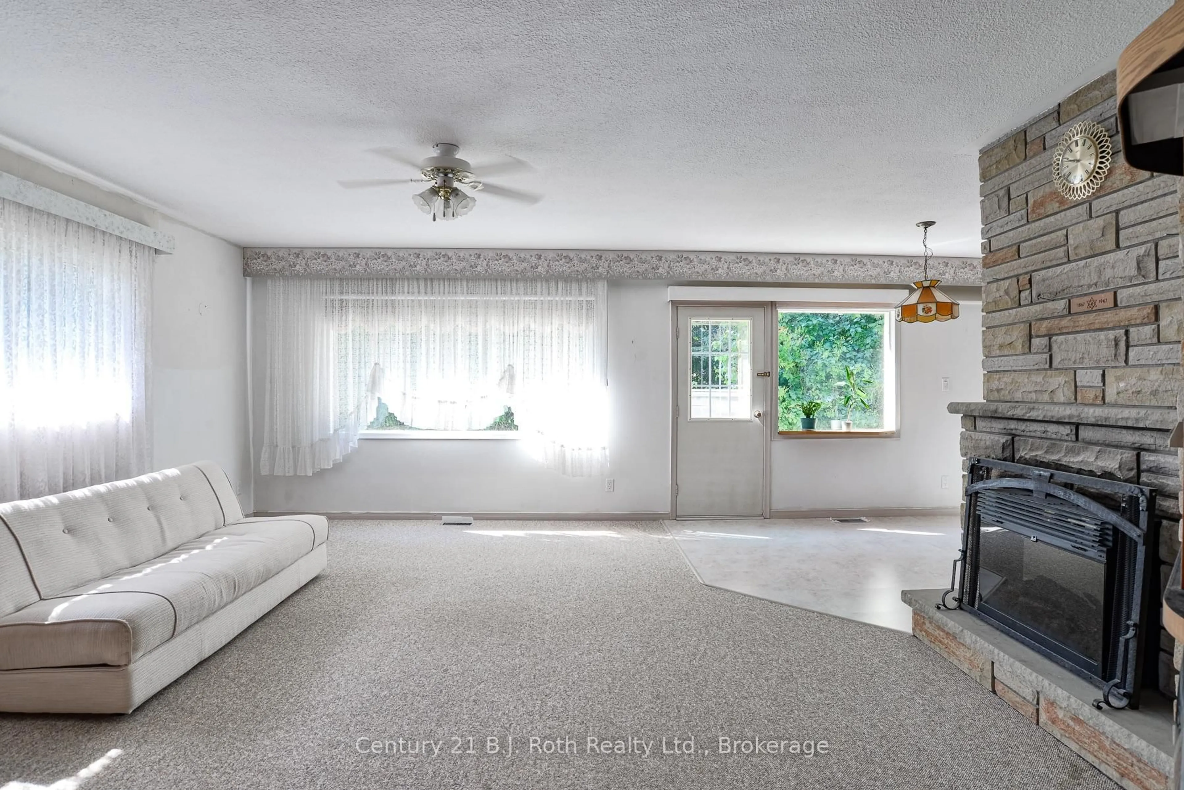 Living room with furniture, unknown for 4548 Orkney Hts, Ramara Ontario L3V 6H7