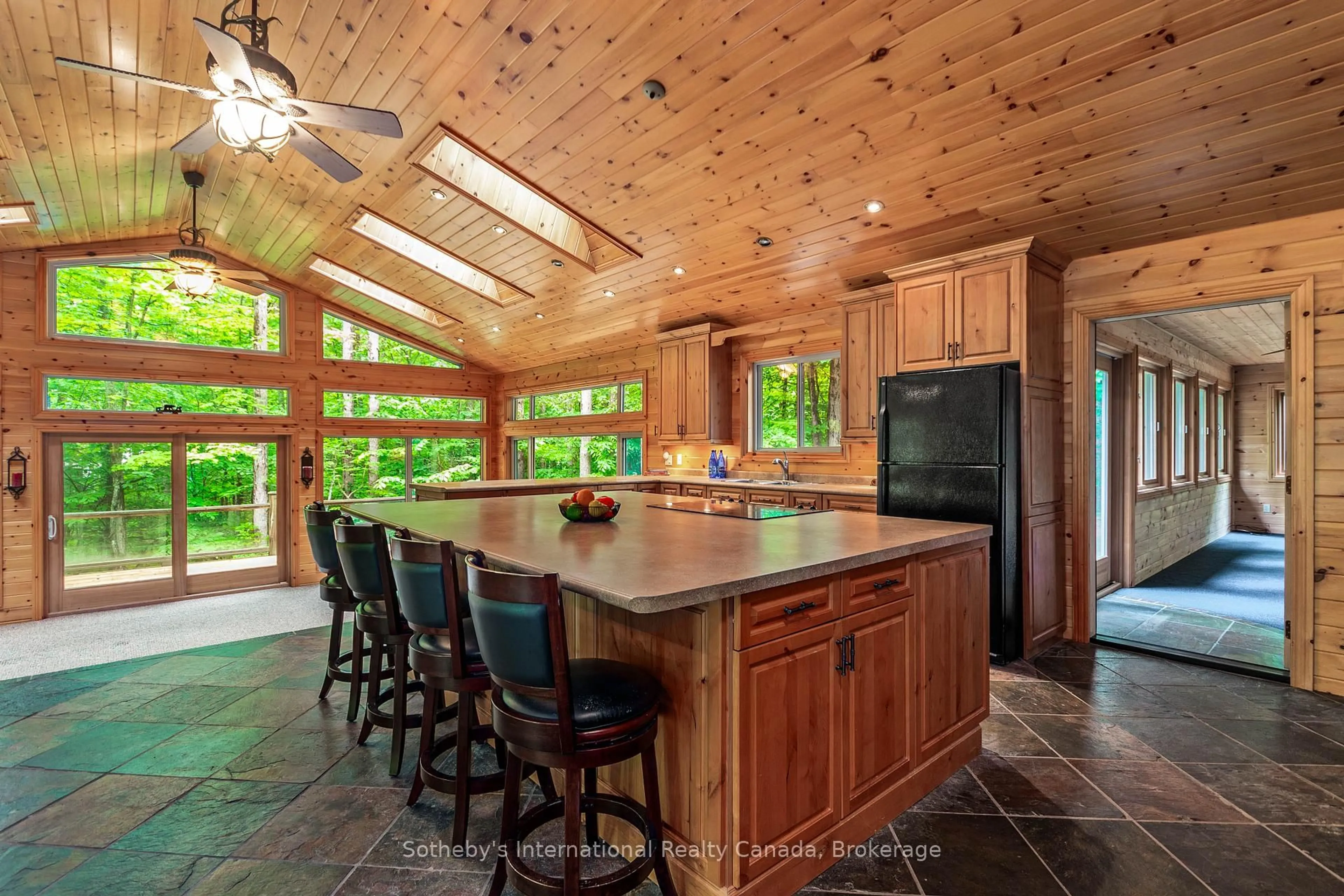 Rustic kitchen, ceramic/tile floor for 4 Amik Lane, Christian Island 30 Ontario L9M 0A9
