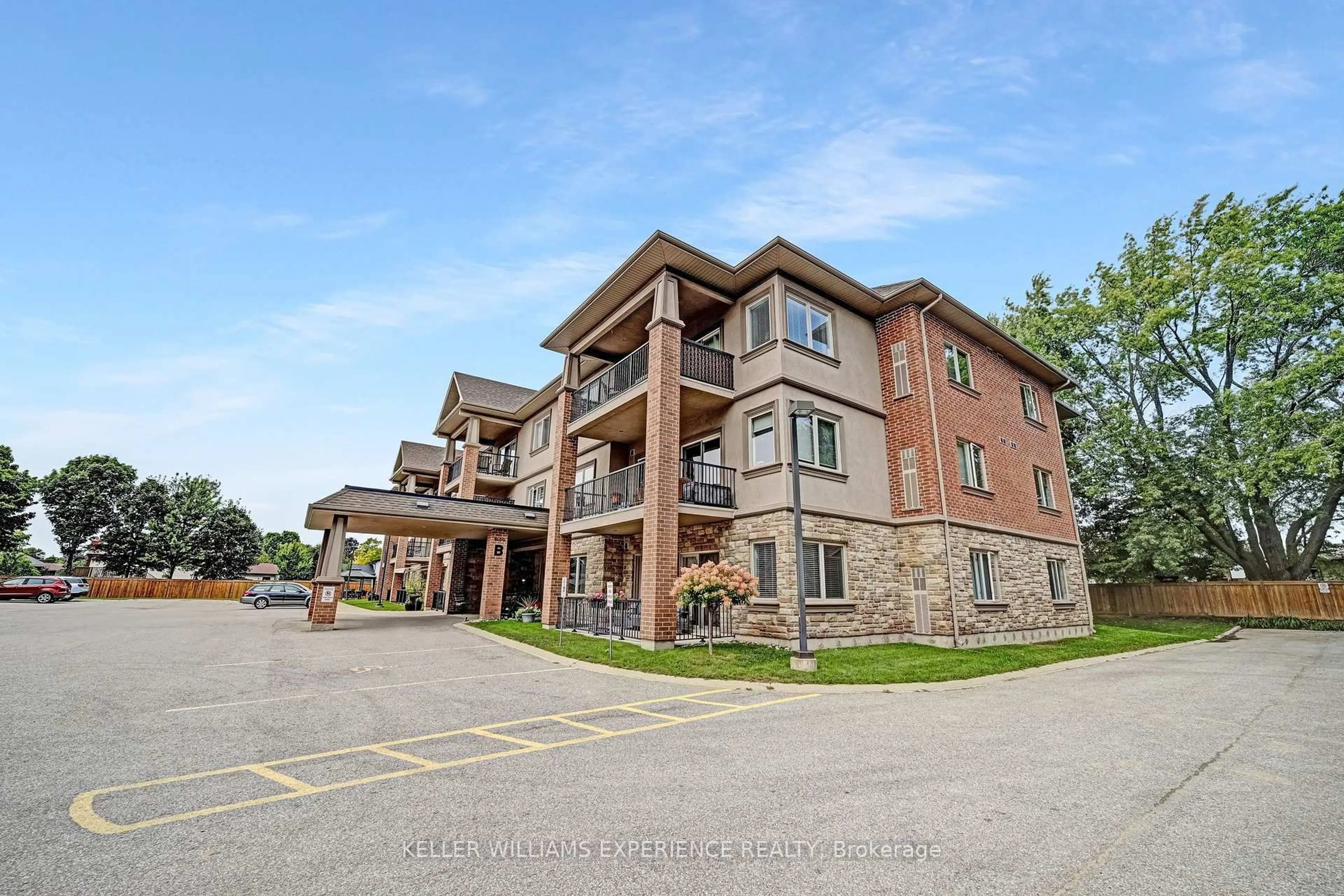 Unknown for 19B Yonge St #103, Springwater Ontario L0L 1P0