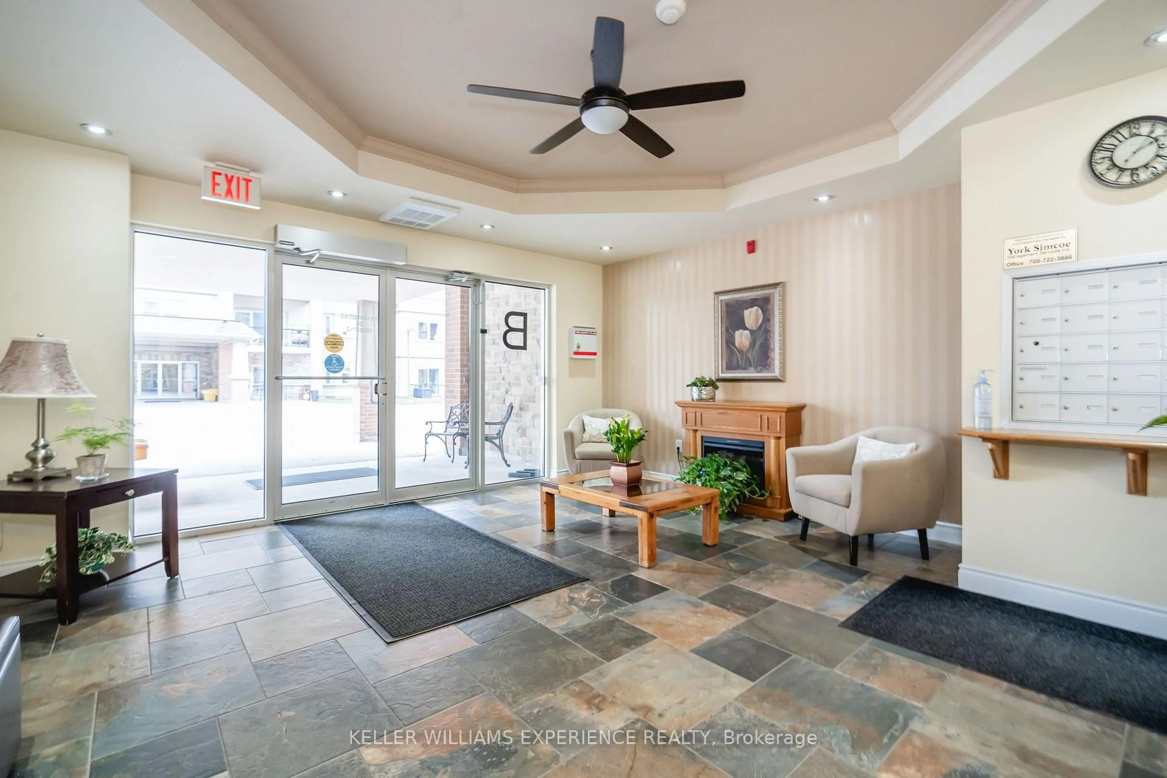 Indoor foyer for 19B Yonge St #103, Springwater Ontario L0L 1P0
