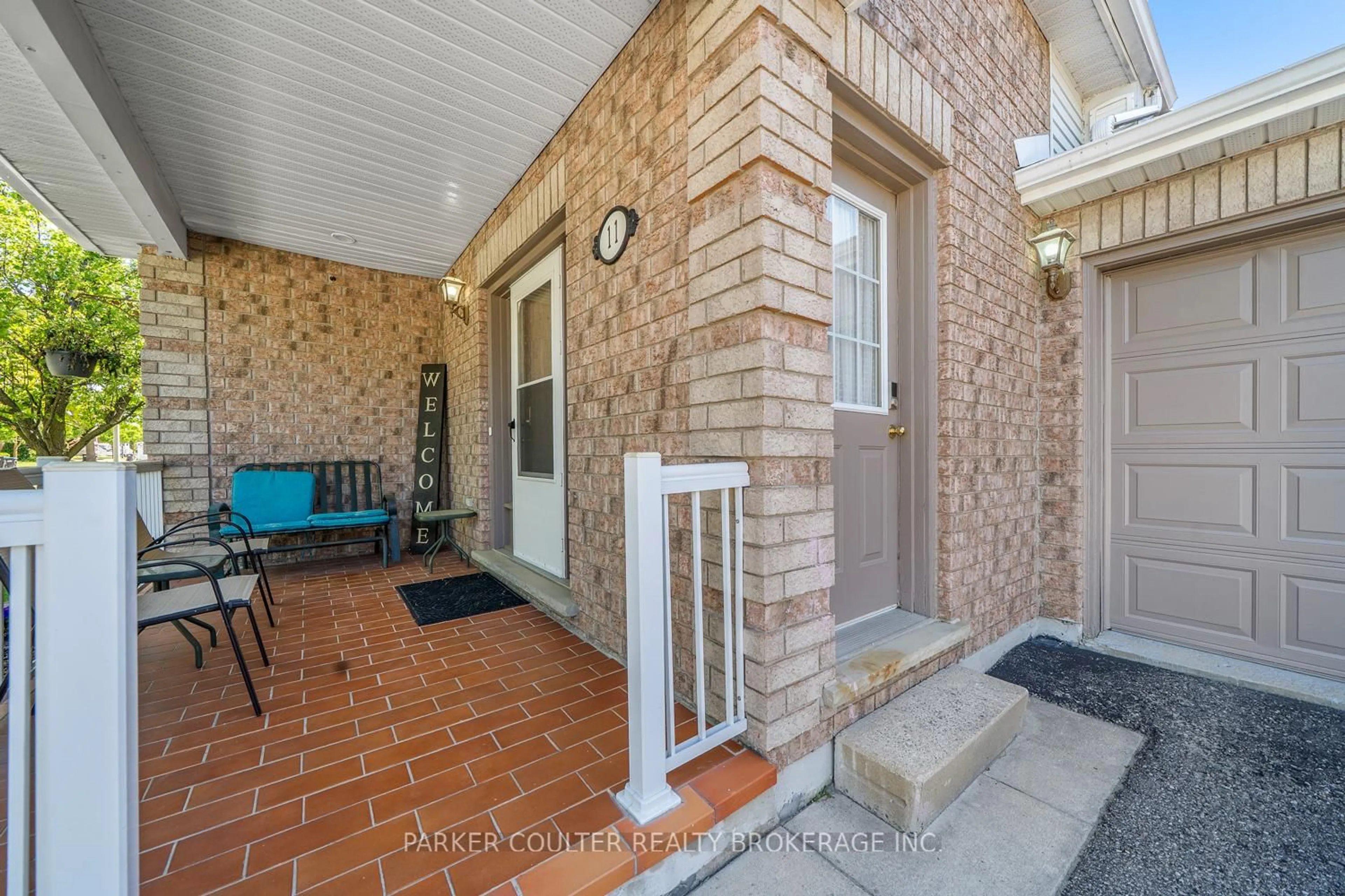 Unknown for 11 Watson Dr, Barrie Ontario L4M 6W3