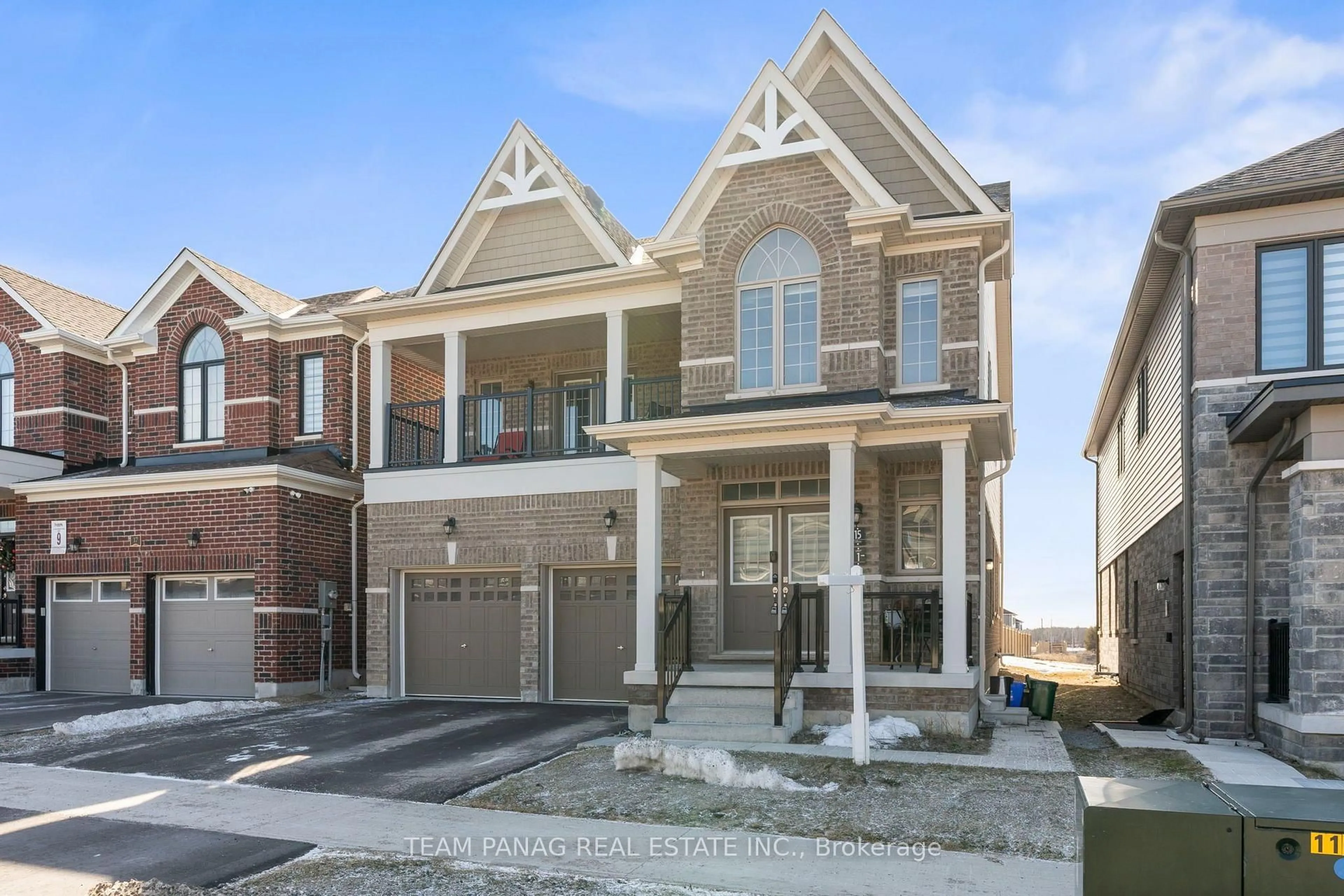 Home with brick exterior material, street for 15 Valleybrook Rd, Barrie Ontario L9J 1L4