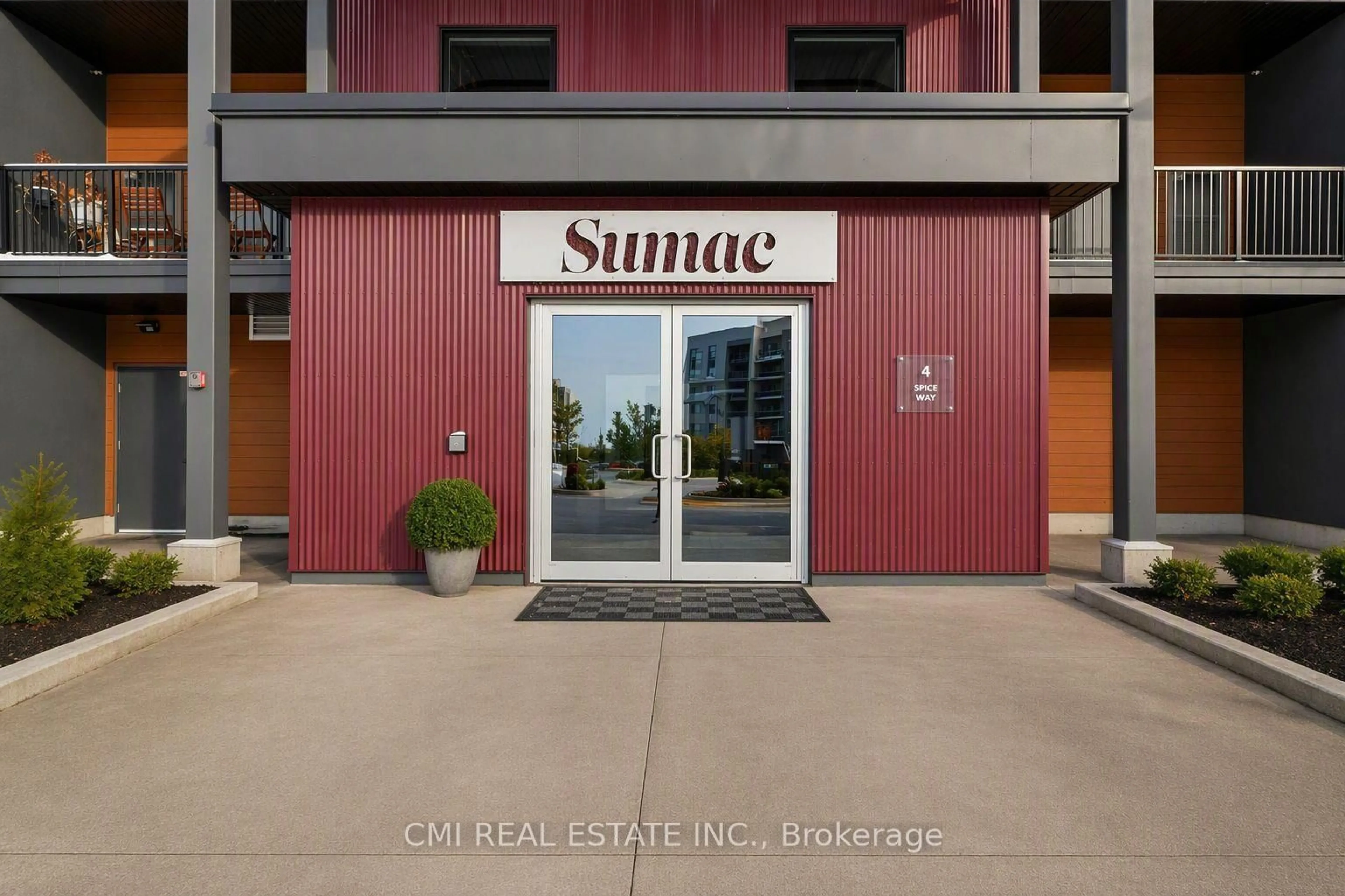 Unknown for 4 Spice Way #501, Barrie Ontario L9J 0M2