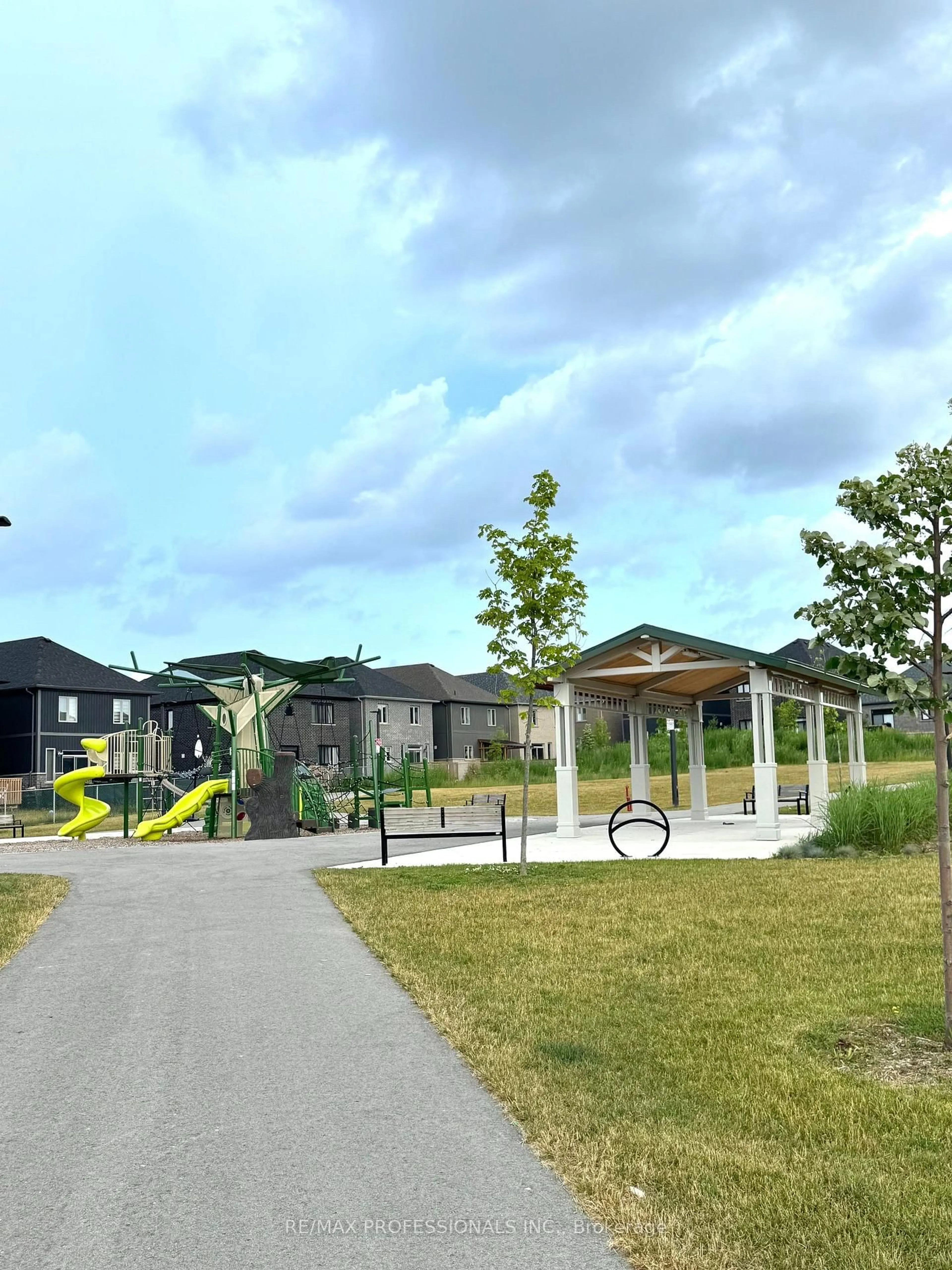 Unknown for 14 Barnyard Tr, Barrie Ontario L9J 0T4