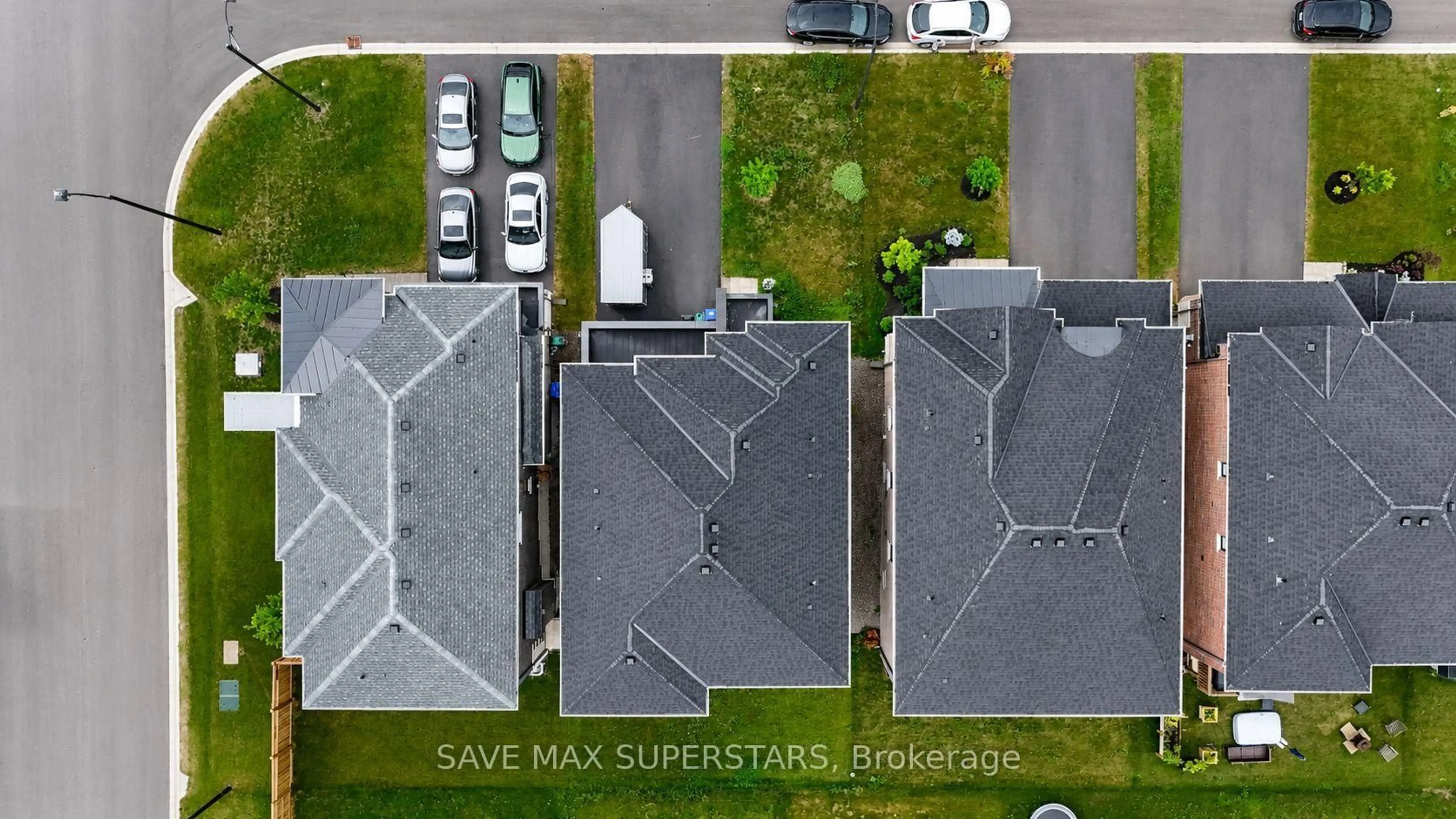 A pic from outside/outdoor area/front of a property/back of a property/a pic from drone, street for 4 Sweet Cicely St, Springwater Ontario L9X 2E2