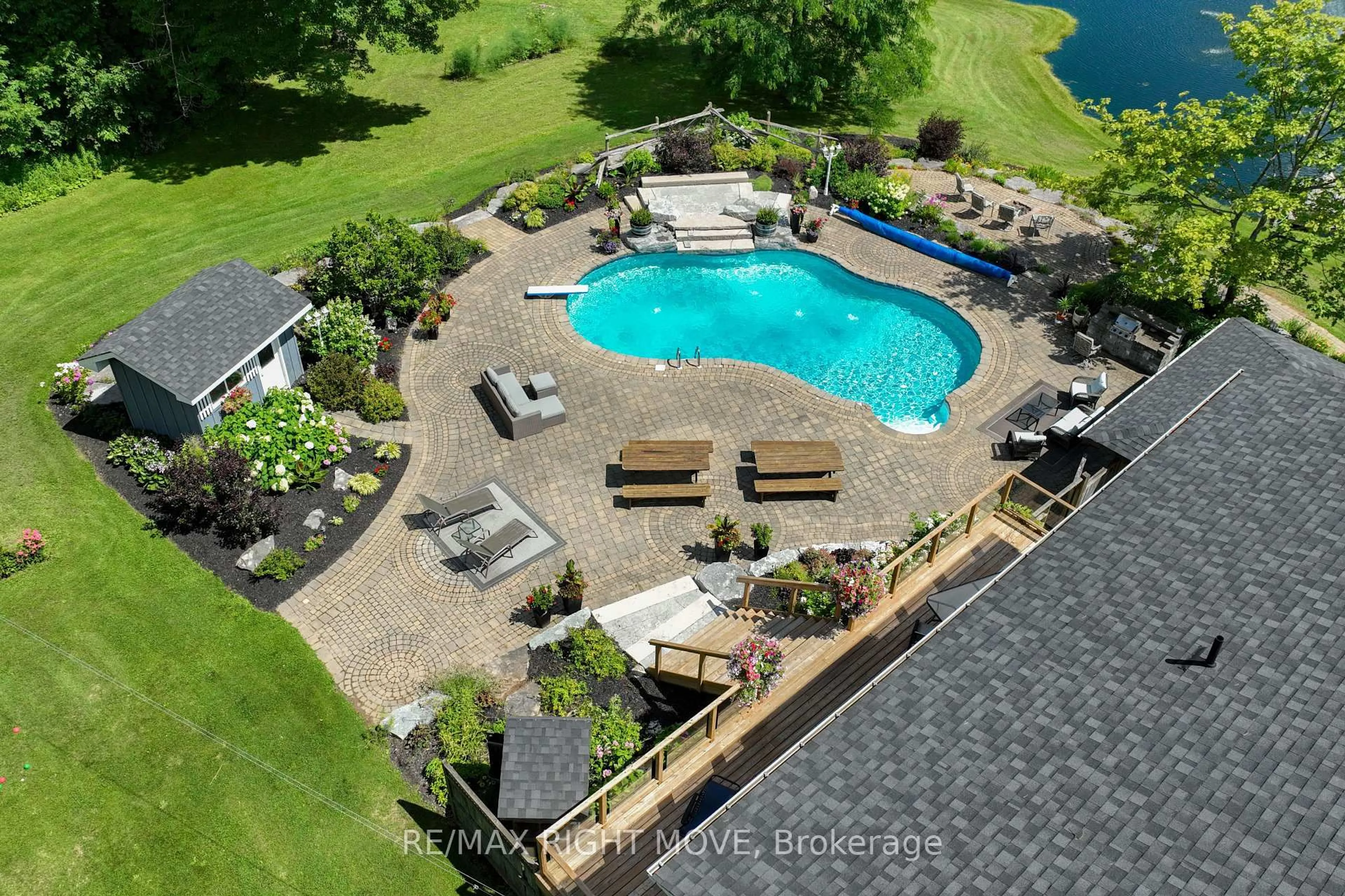 Pool for 3625 Fairgrounds Rd, Severn Ontario L3V 0Y2