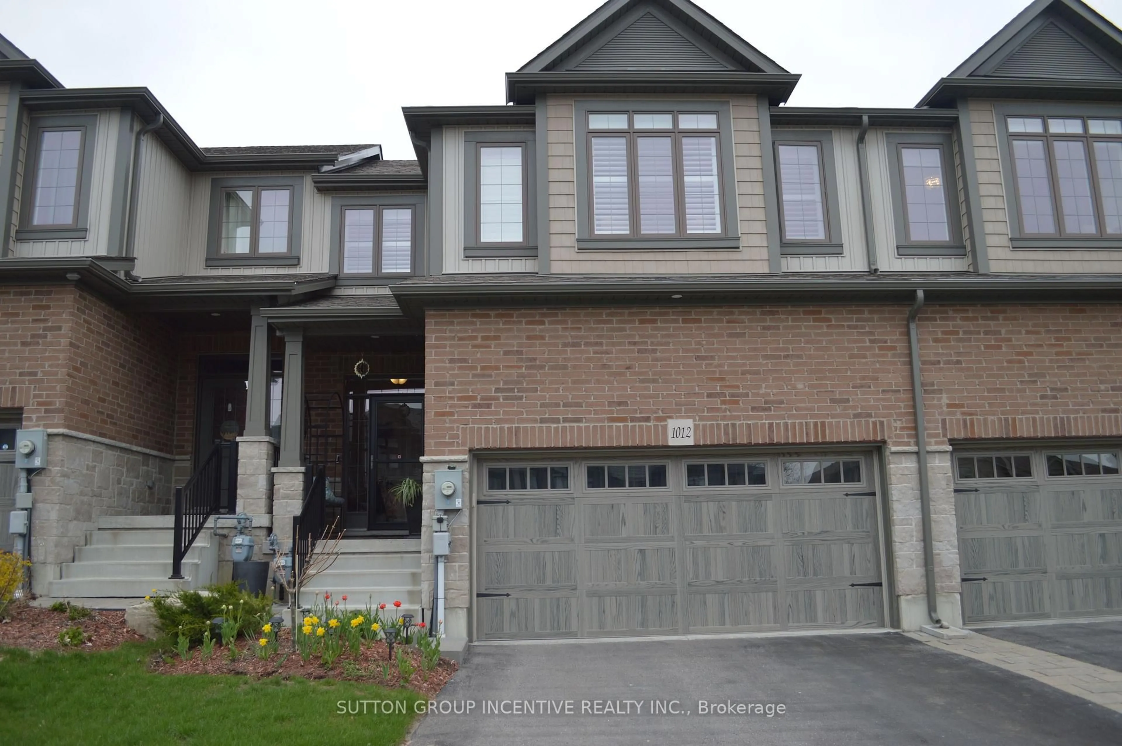 Home with brick exterior material, street for 1012 Wright Dr, Midland Ontario L4R 0E4