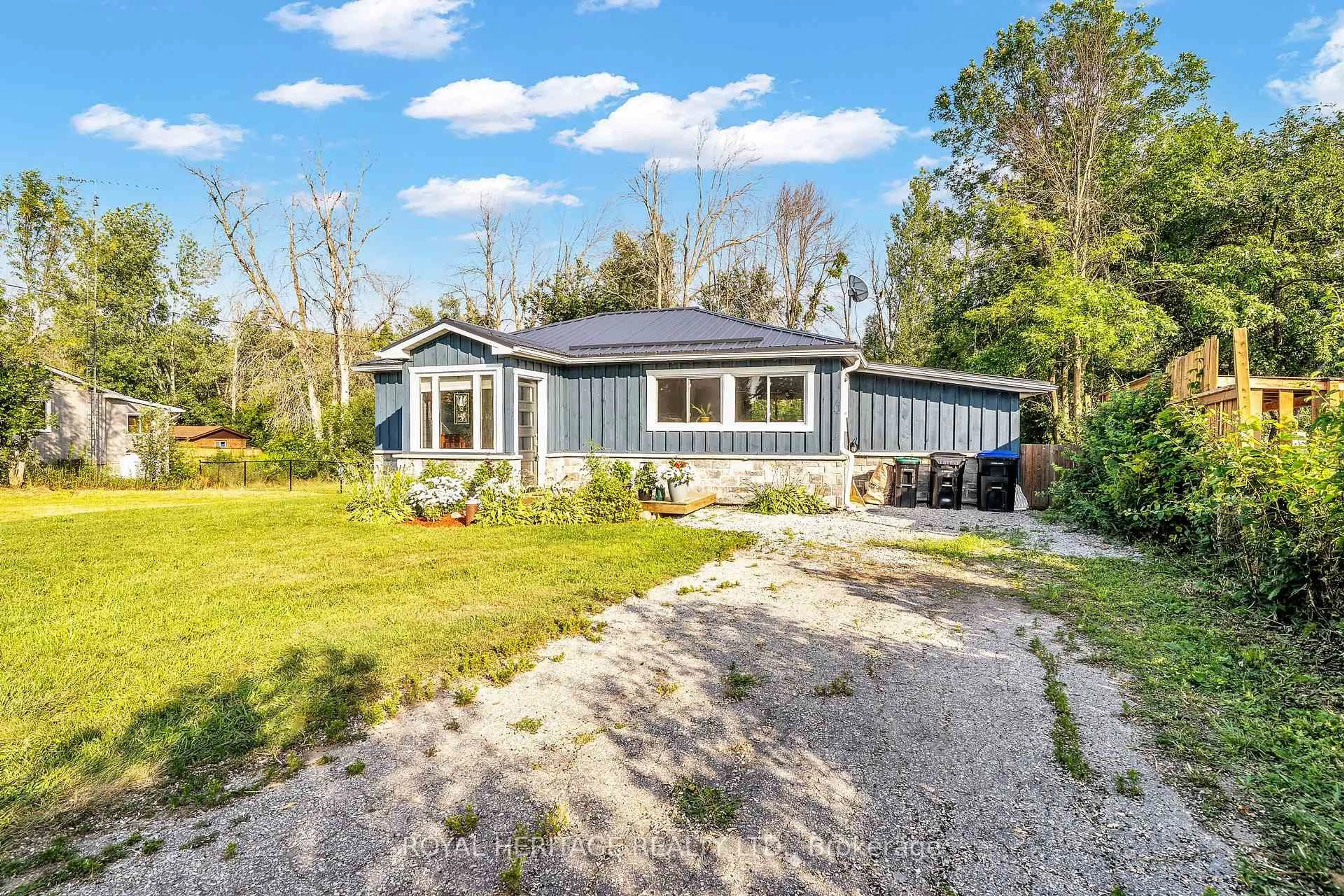 A pic from outside/outdoor area/front of a property/back of a property/a pic from drone, water/lake/river/ocean view for 4174 Fountain Dr, Ramara Ontario L3V 0N5