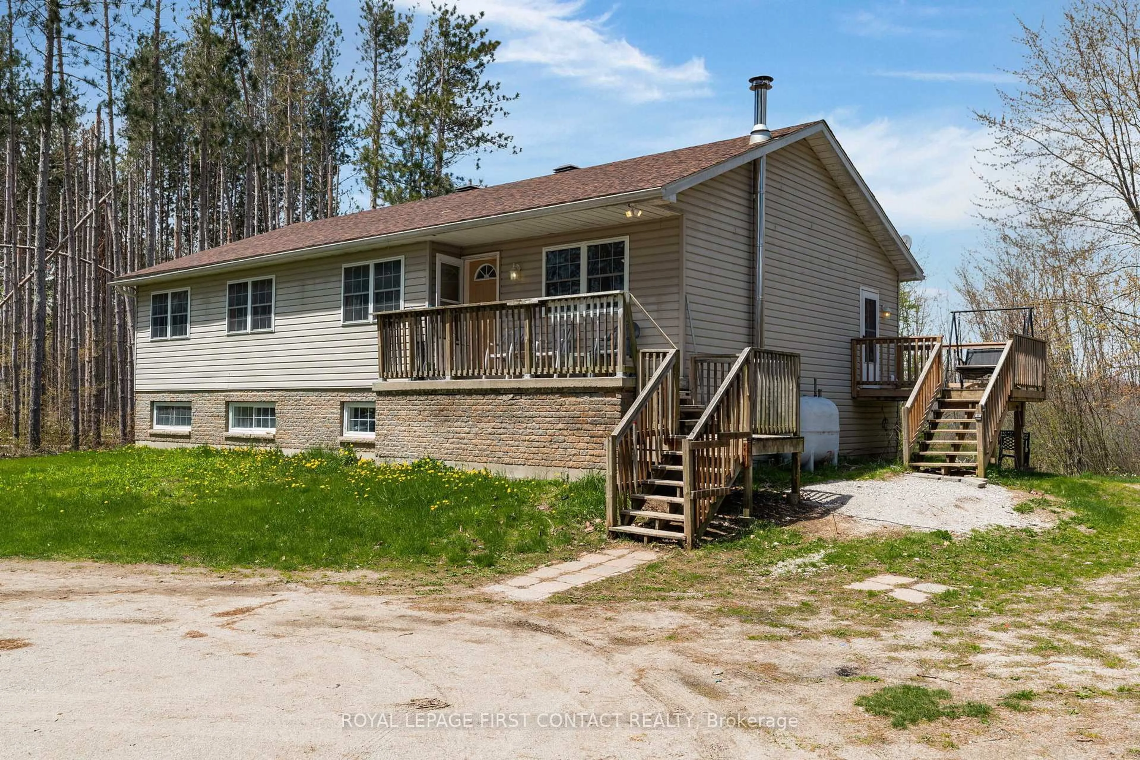 A pic from outside/outdoor area/front of a property/back of a property/a pic from drone, unknown for 2228 Monck Rd, Ramara Ontario L3V 6H5