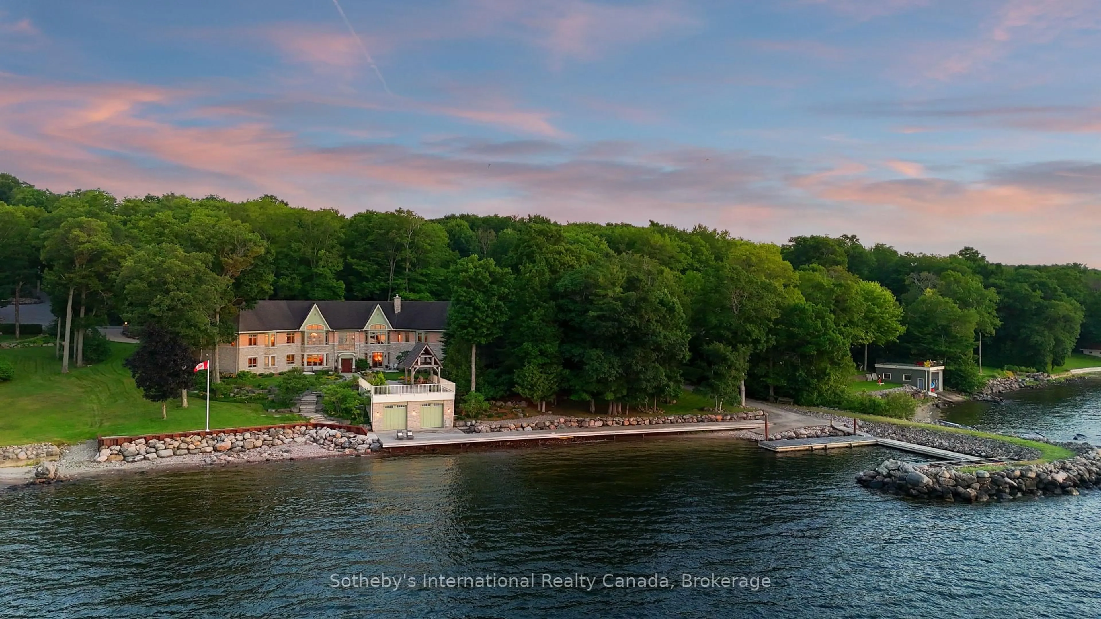 A pic from outside/outdoor area/front of a property/back of a property/a pic from drone, water/lake/river/ocean view for 250 Gordon Dr, Penetanguishene Ontario L9M 1Y4