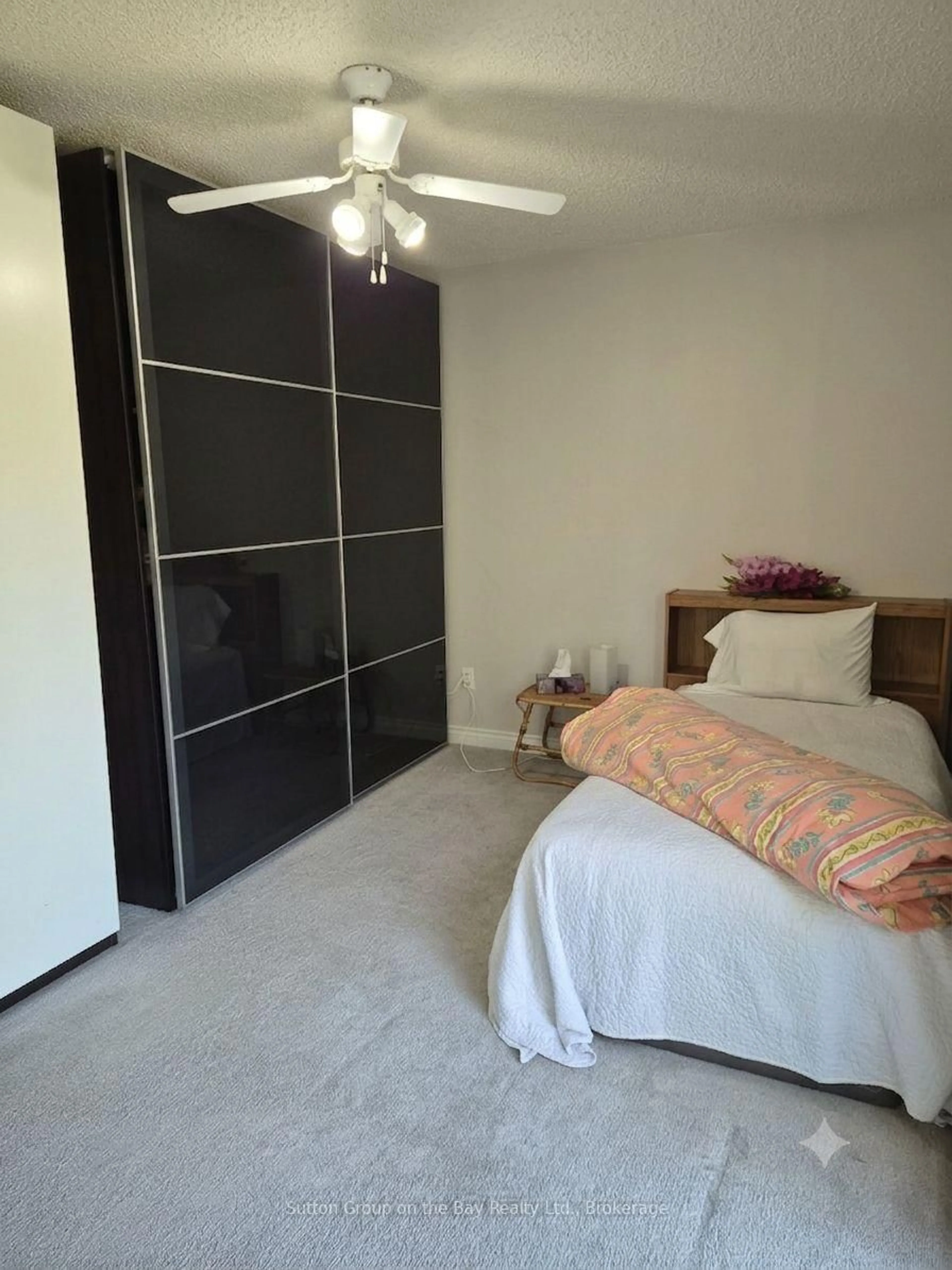 A pic of a room for 6 Donald Cres, Wasaga Beach Ontario L9Z 1E1