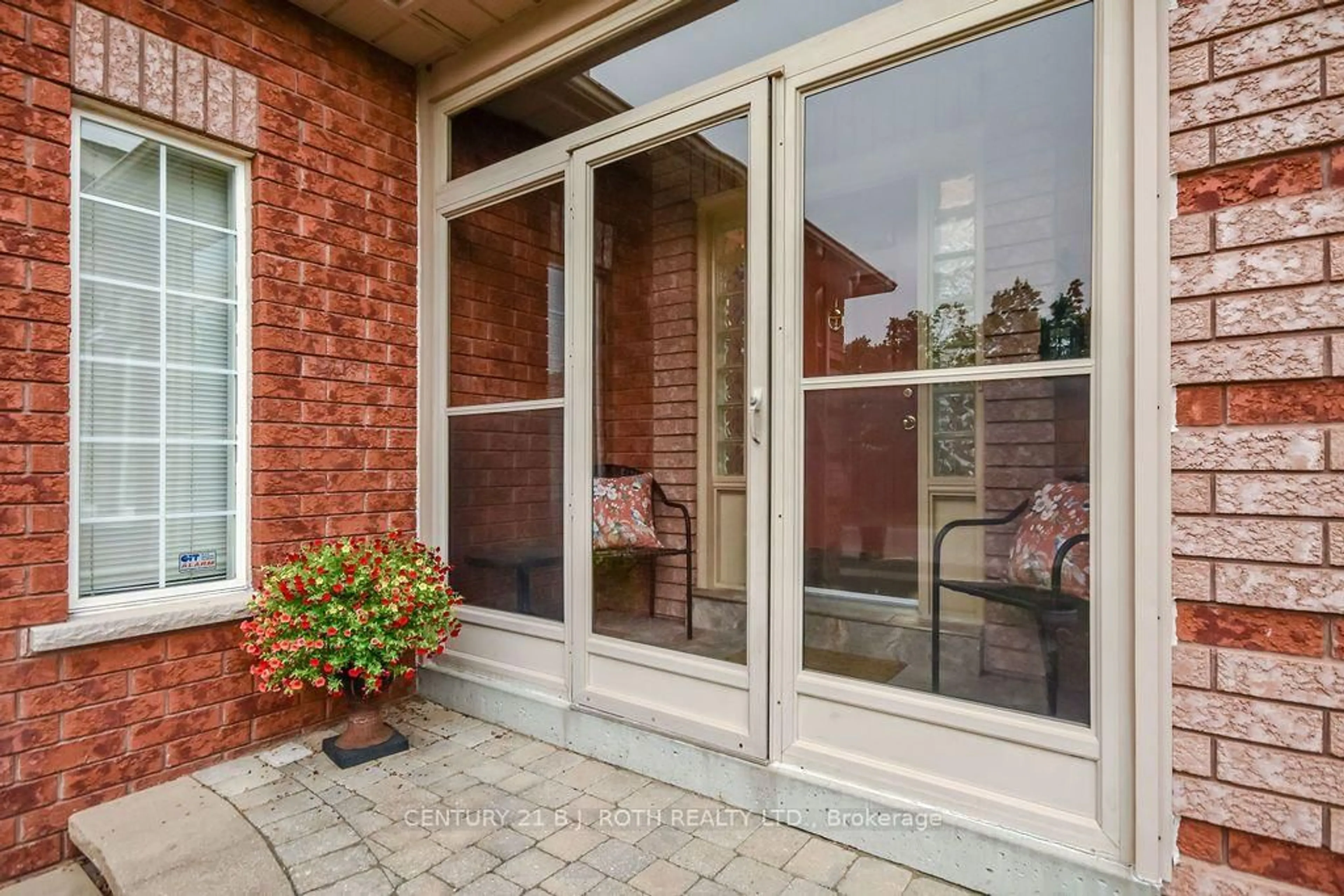 Unknown for 62 Benson Dr, Barrie Ontario L4N 7Y2