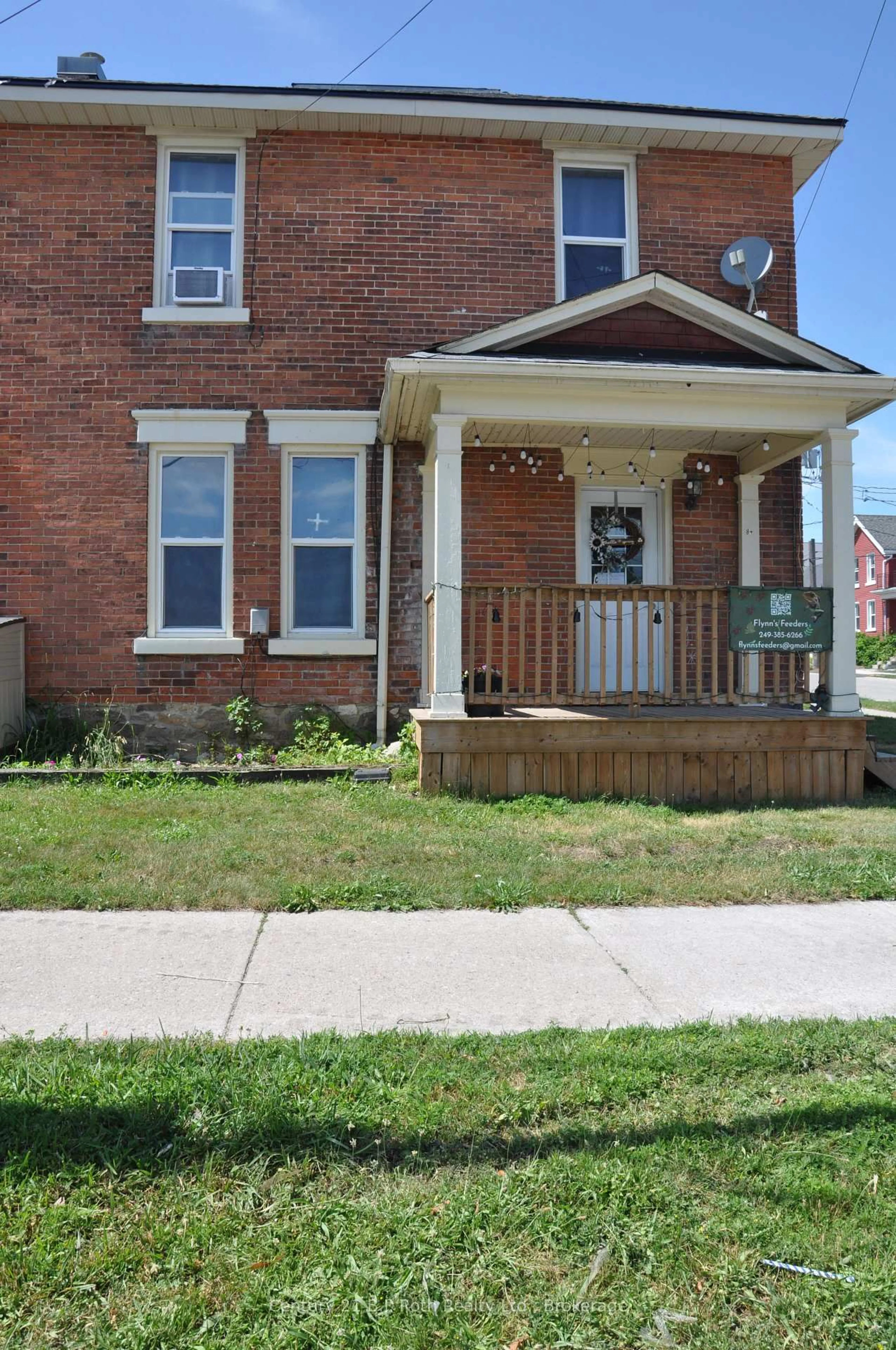 Home with brick exterior material, street for 84 Mississaga St, Orillia Ontario L3V 3B1