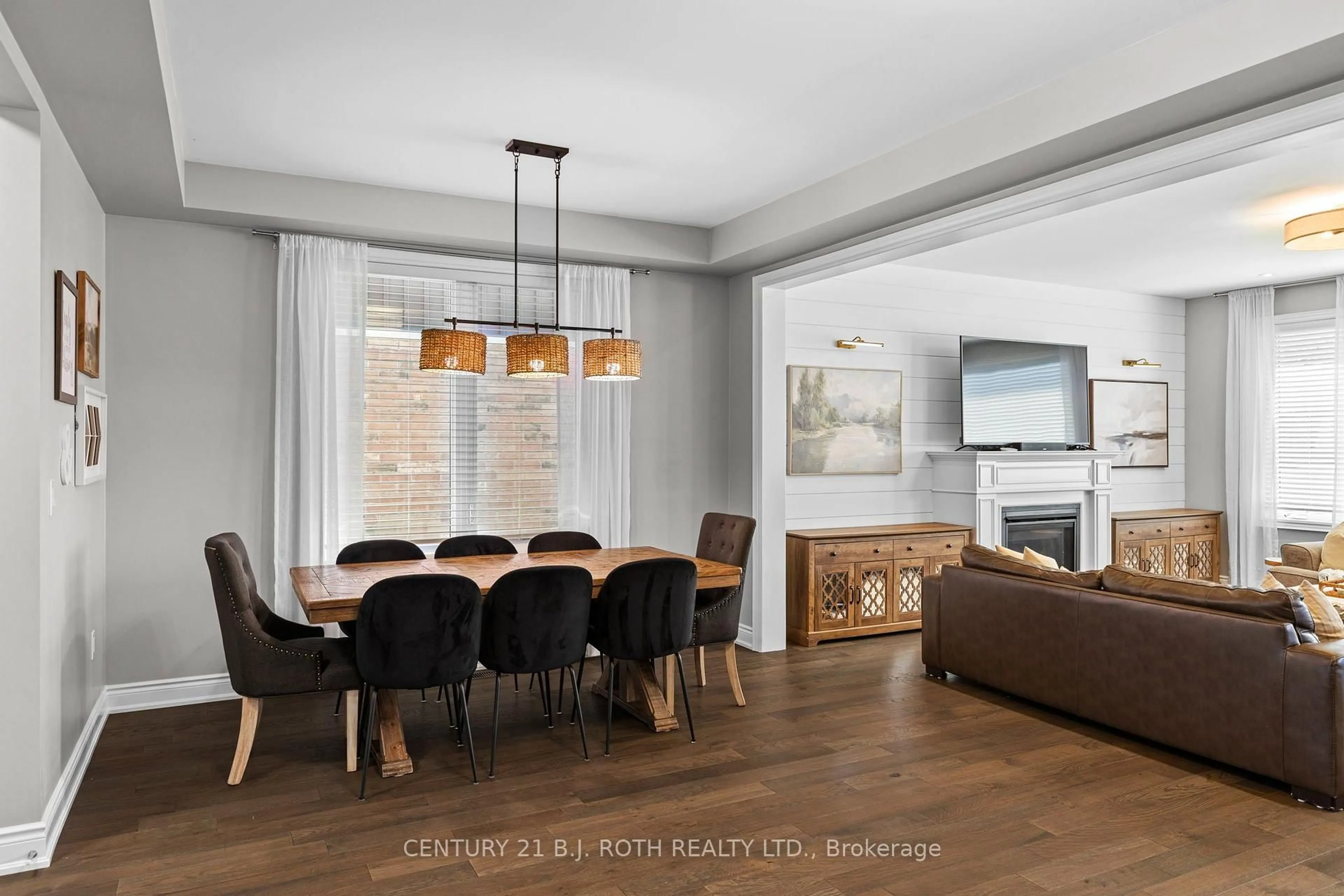 Dining room, unknown for 3015 Annalysse Dr, Orillia Ontario L3V 8K6