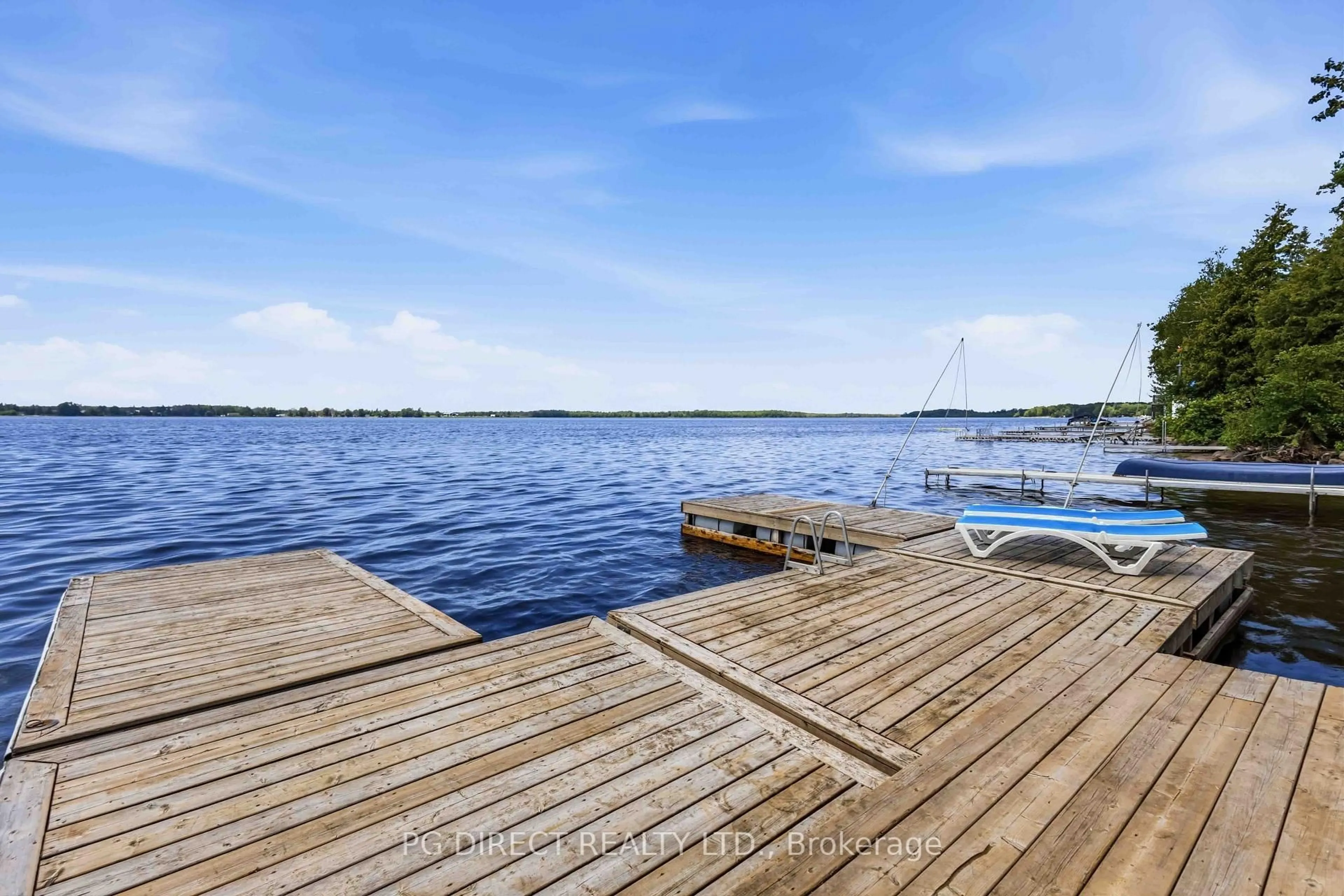 Patio, water/lake/river/ocean view for 1048 Sylvan Glen Dr, Ramara Ontario L0K 1B0