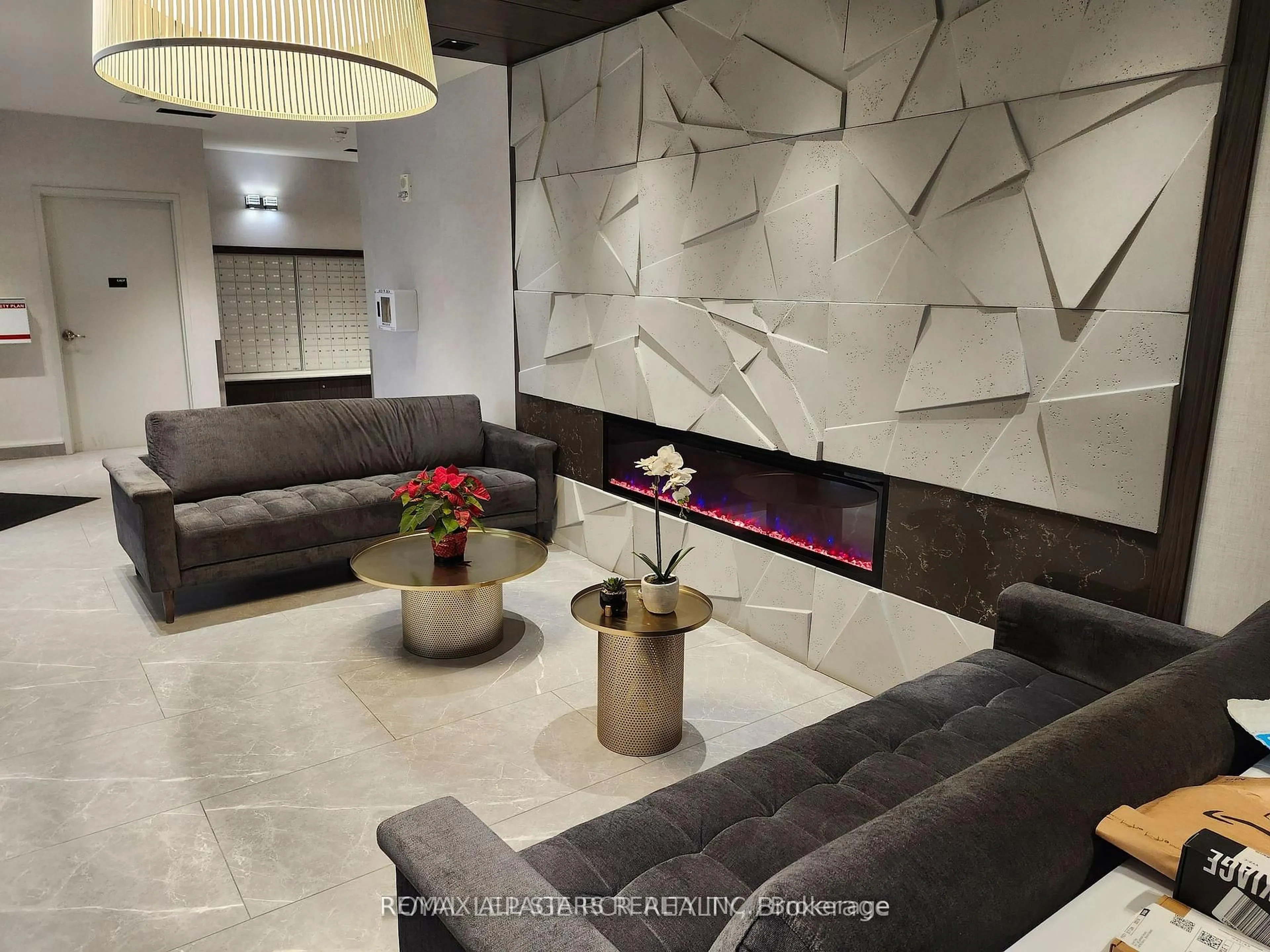 Lobby for 58 LAKESIDE Terr #601, Barrie Ontario L4M 0H9