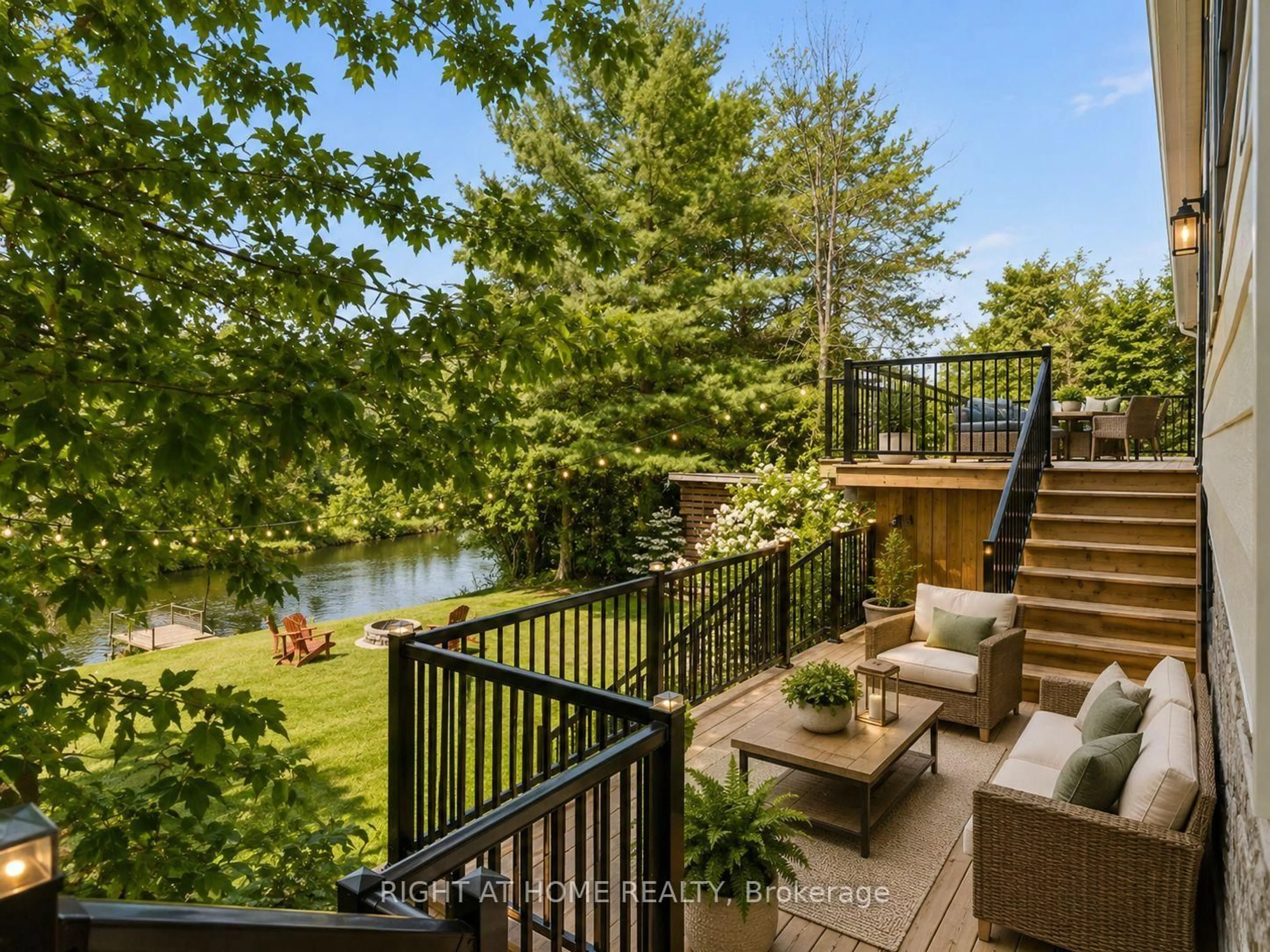 Patio, water/lake/river/ocean view for 8168 Laidlaw Ave, Ramara Ontario L0K 2B0