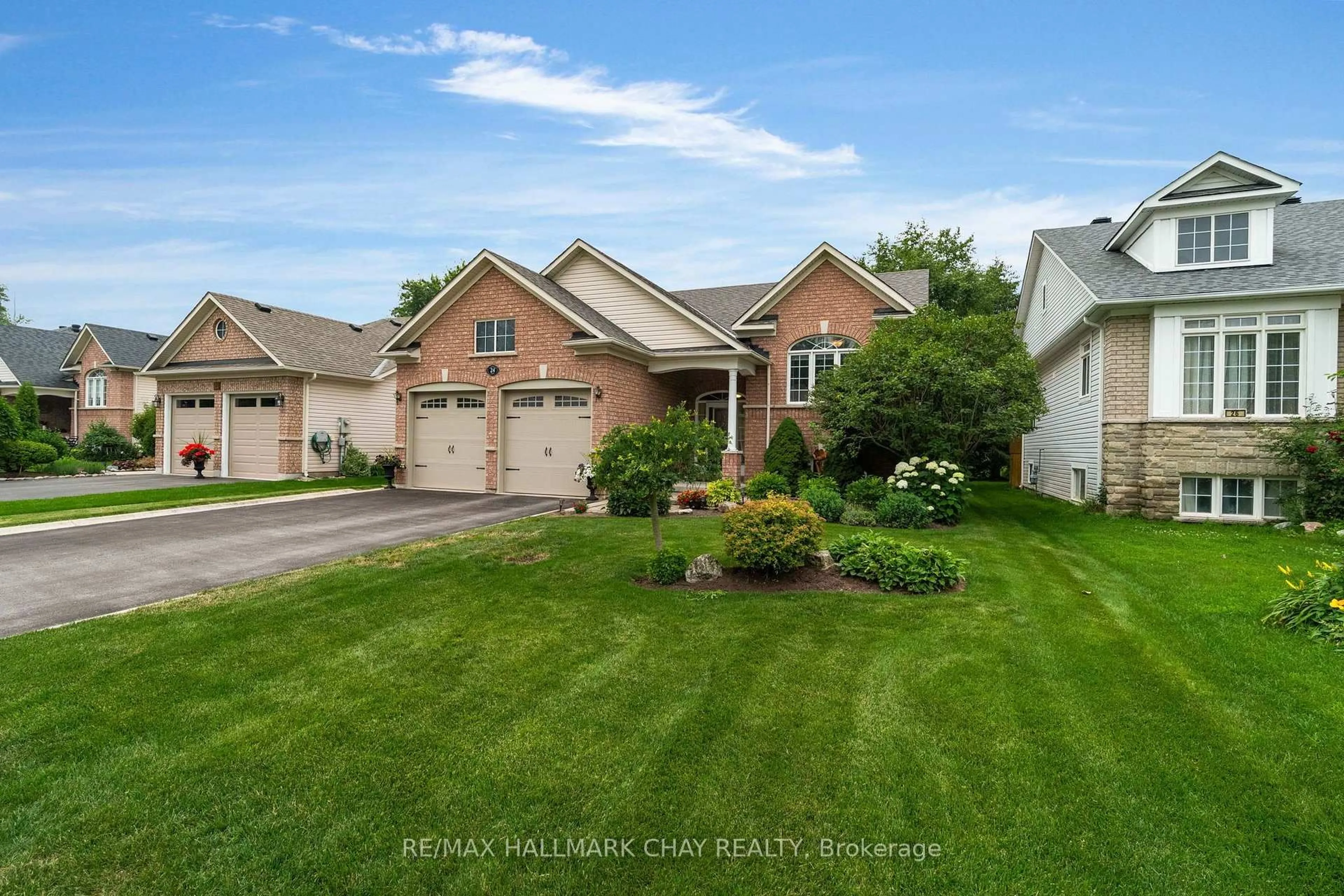 A pic from outside/outdoor area/front of a property/back of a property/a pic from drone, water/lake/river/ocean view for 24 Northwood Dr, Wasaga Beach Ontario L9Z 3B5