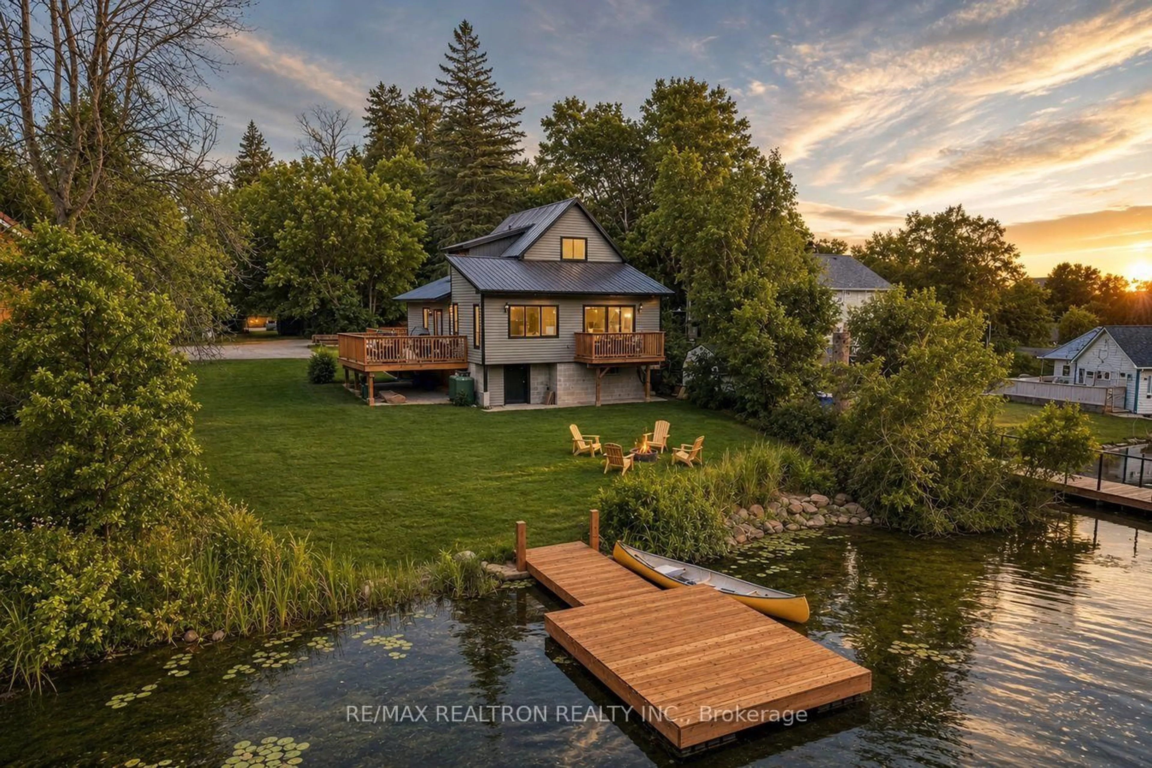 A pic from outside/outdoor area/front of a property/back of a property/a pic from drone, water/lake/river/ocean view for 4363 Hepinstall Landing, Severn Ontario L0K 2B0