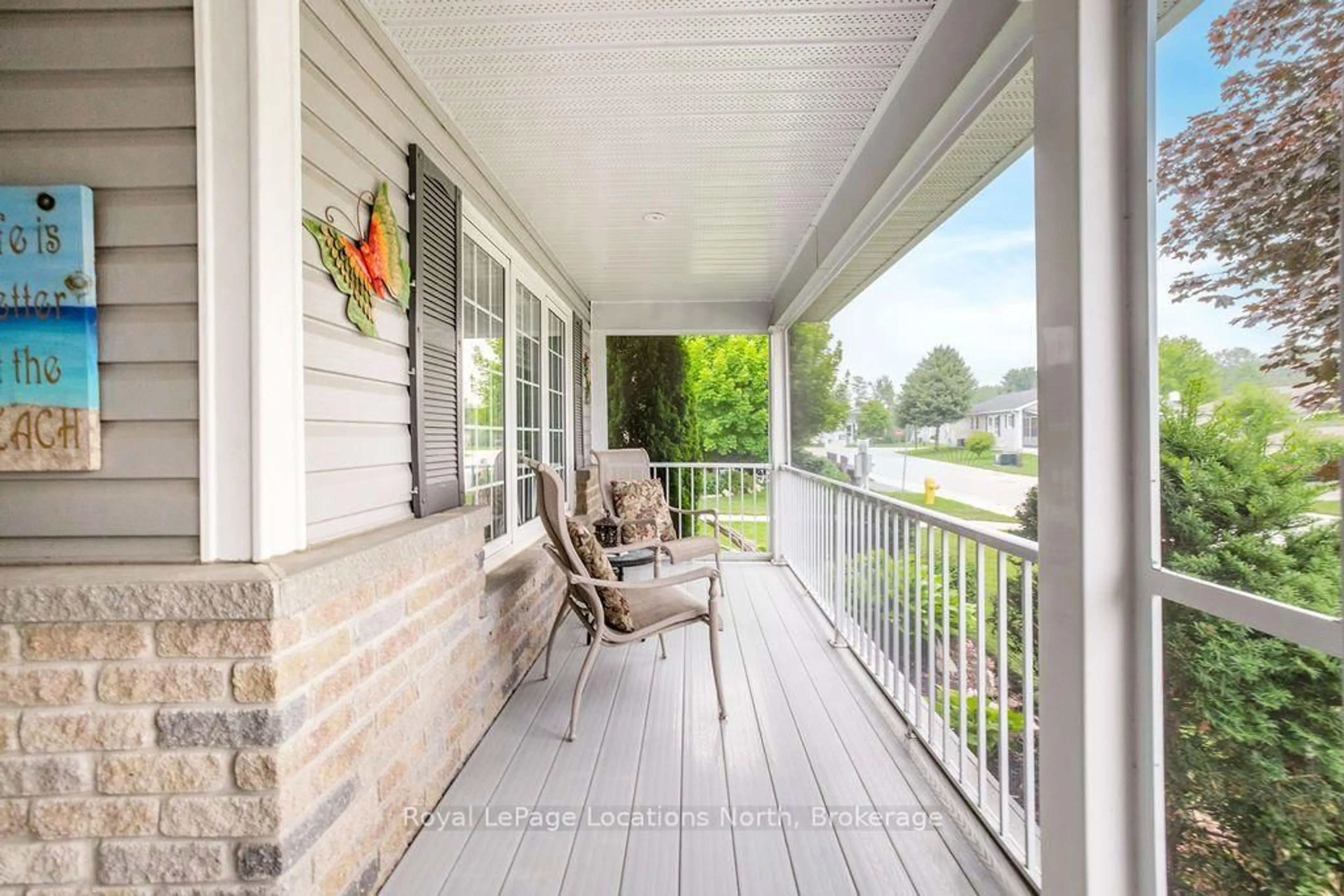 Patio, street for 6 Tennessee Ave, Wasaga Beach Ontario L9Z 3A8
