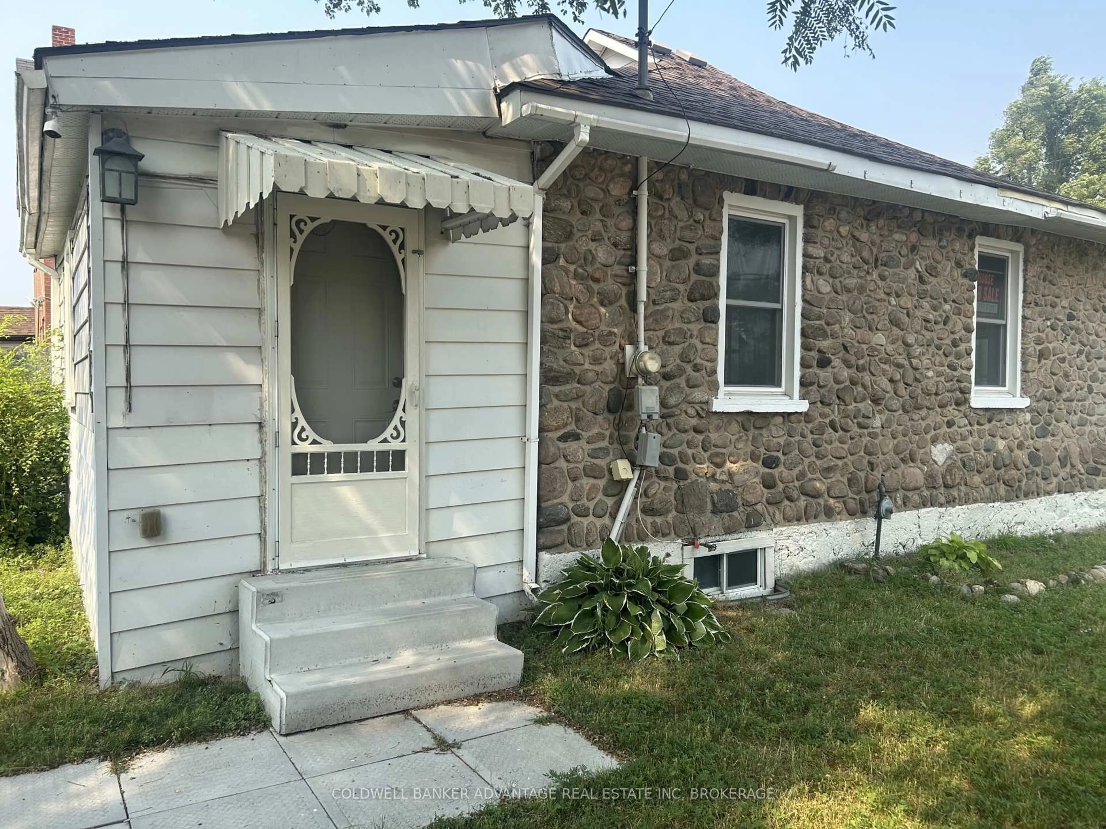 Unknown for 36 Sanford St, Barrie Ontario L4N 3C2