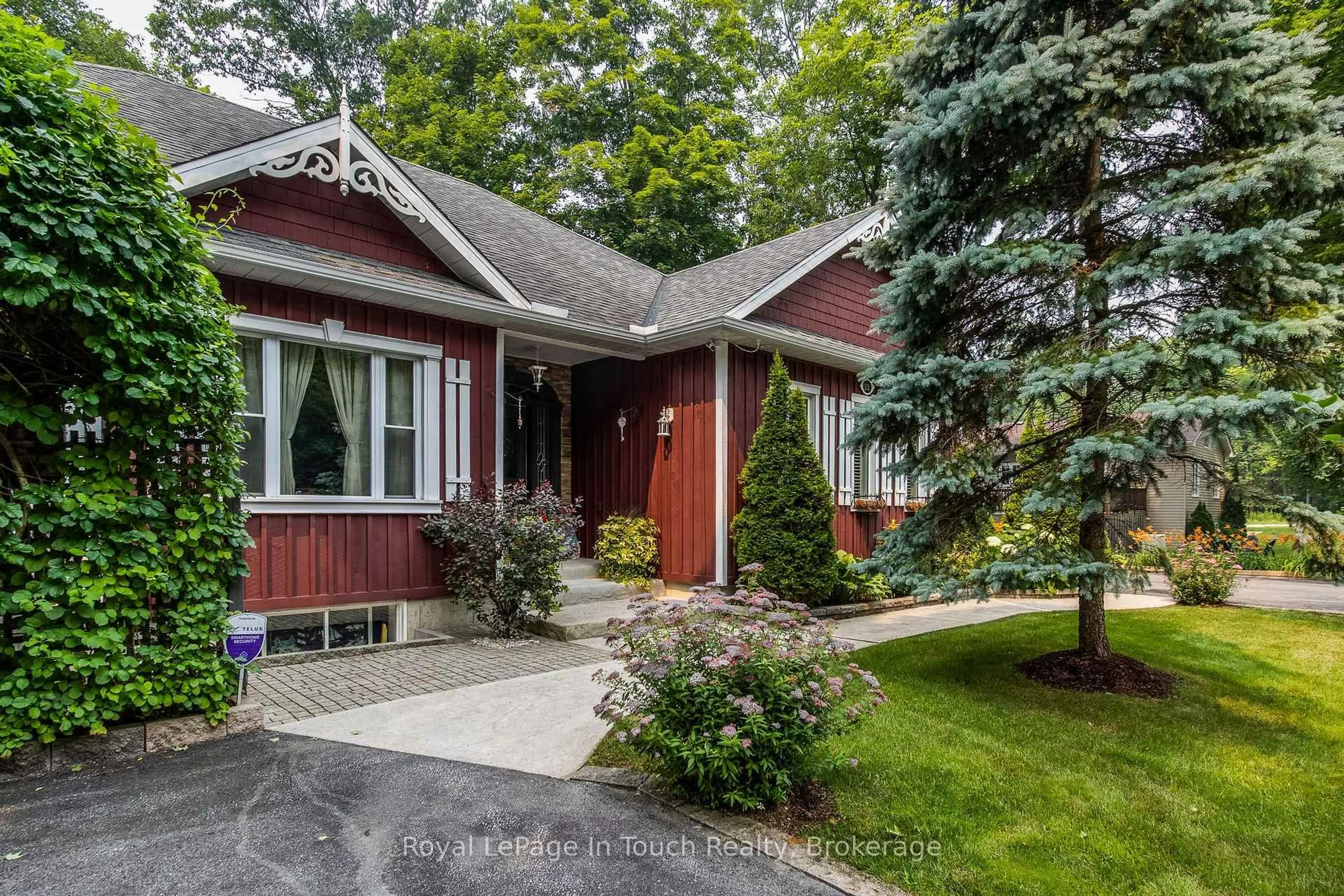 Home with brick exterior material, street for 110 Rue Jules Leger Rd, Tiny Ontario L9M 0J2