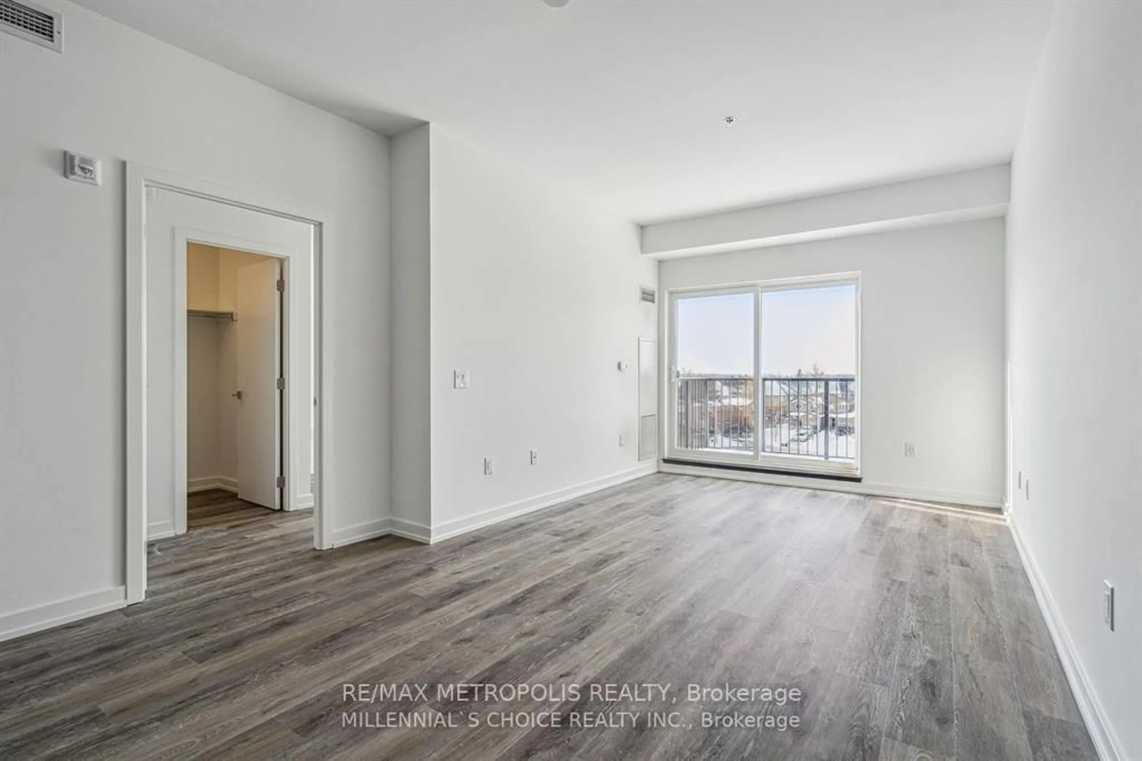 A pic of a room for 430 Essa Rd #422, Barrie Ontario L9J 0M1