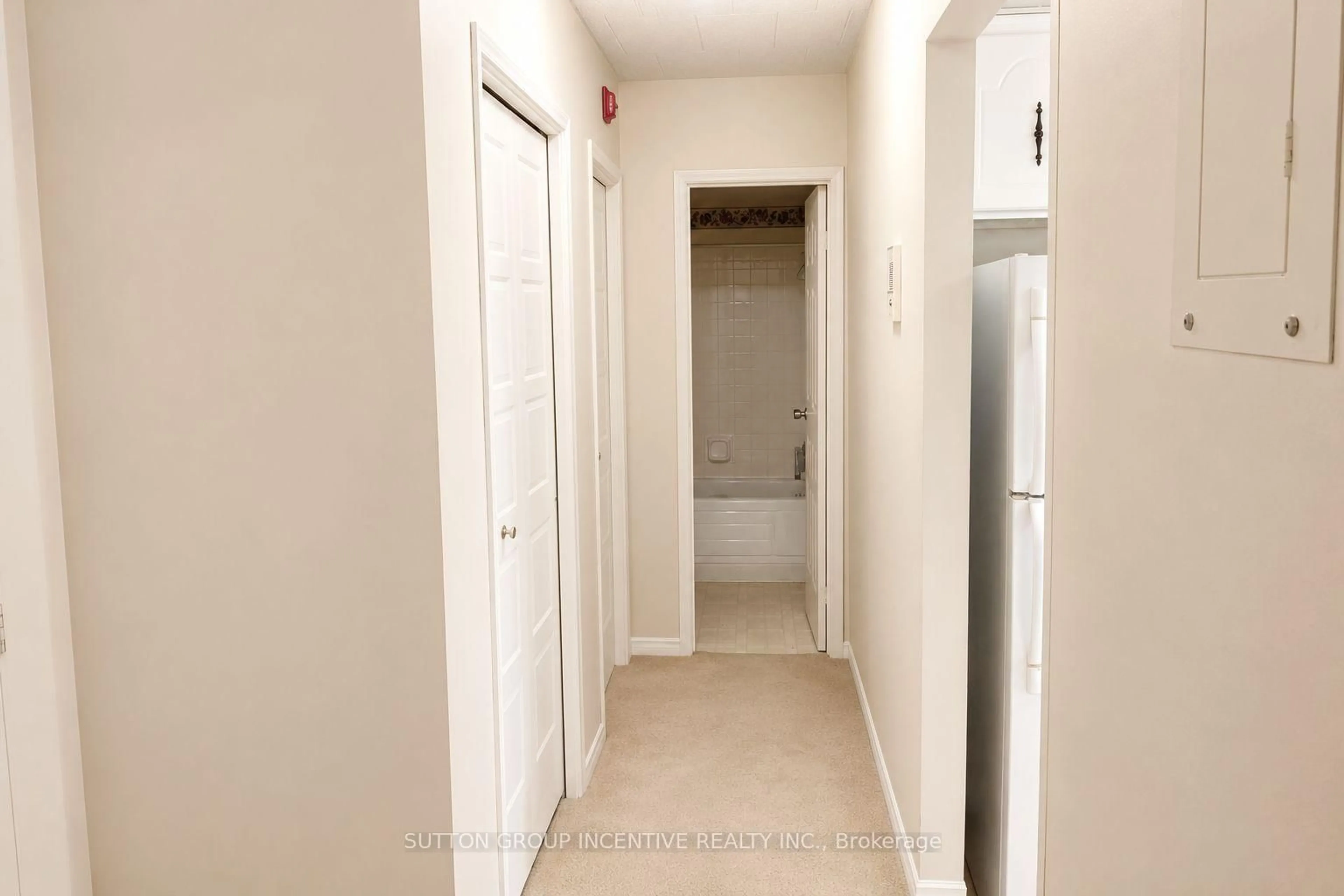 Unknown for 184 Eighth St #206, Collingwood Ontario L9Y 2C8
