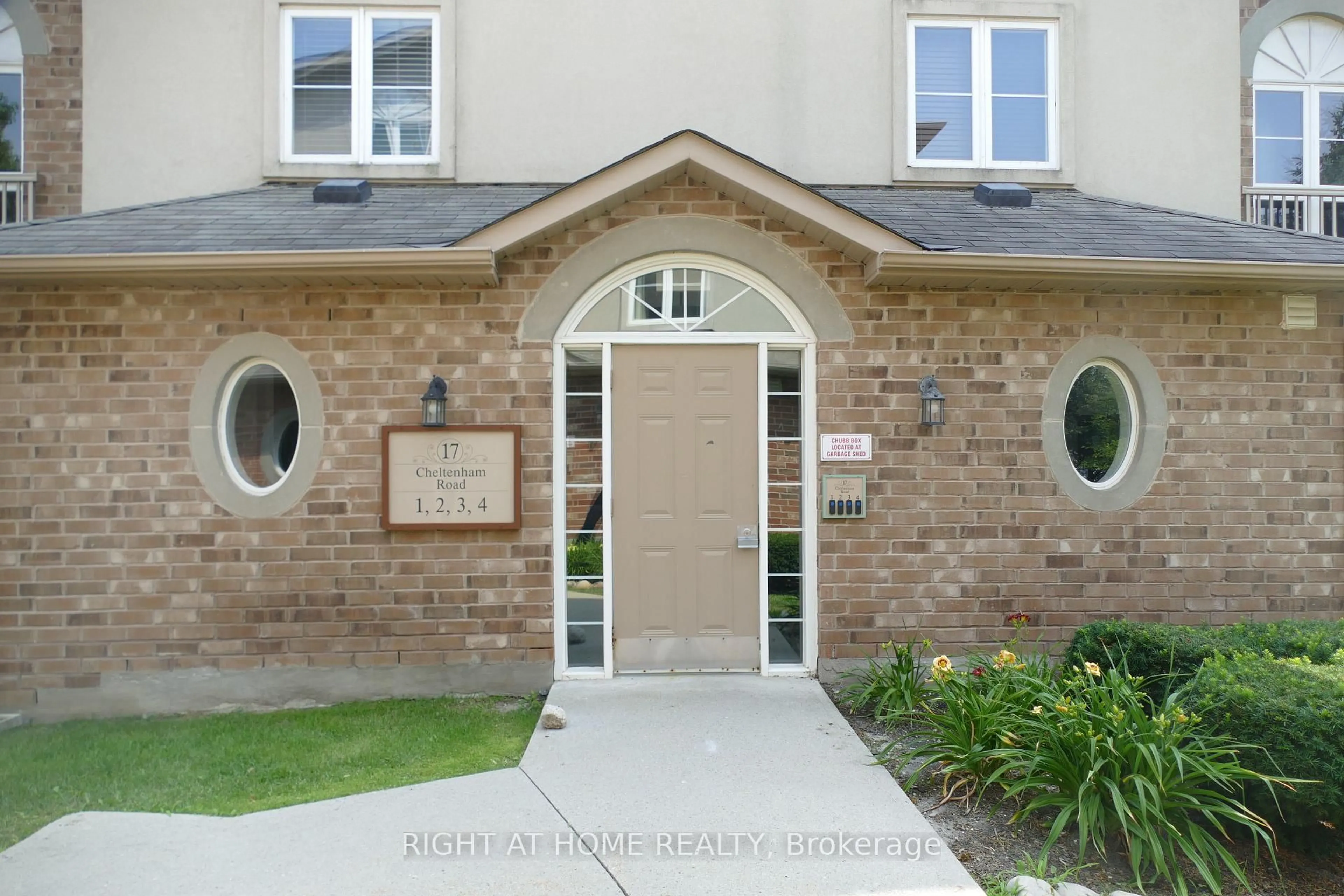 Unknown for 17 Cheltenham Rd #2, Barrie Ontario L4M 0E7