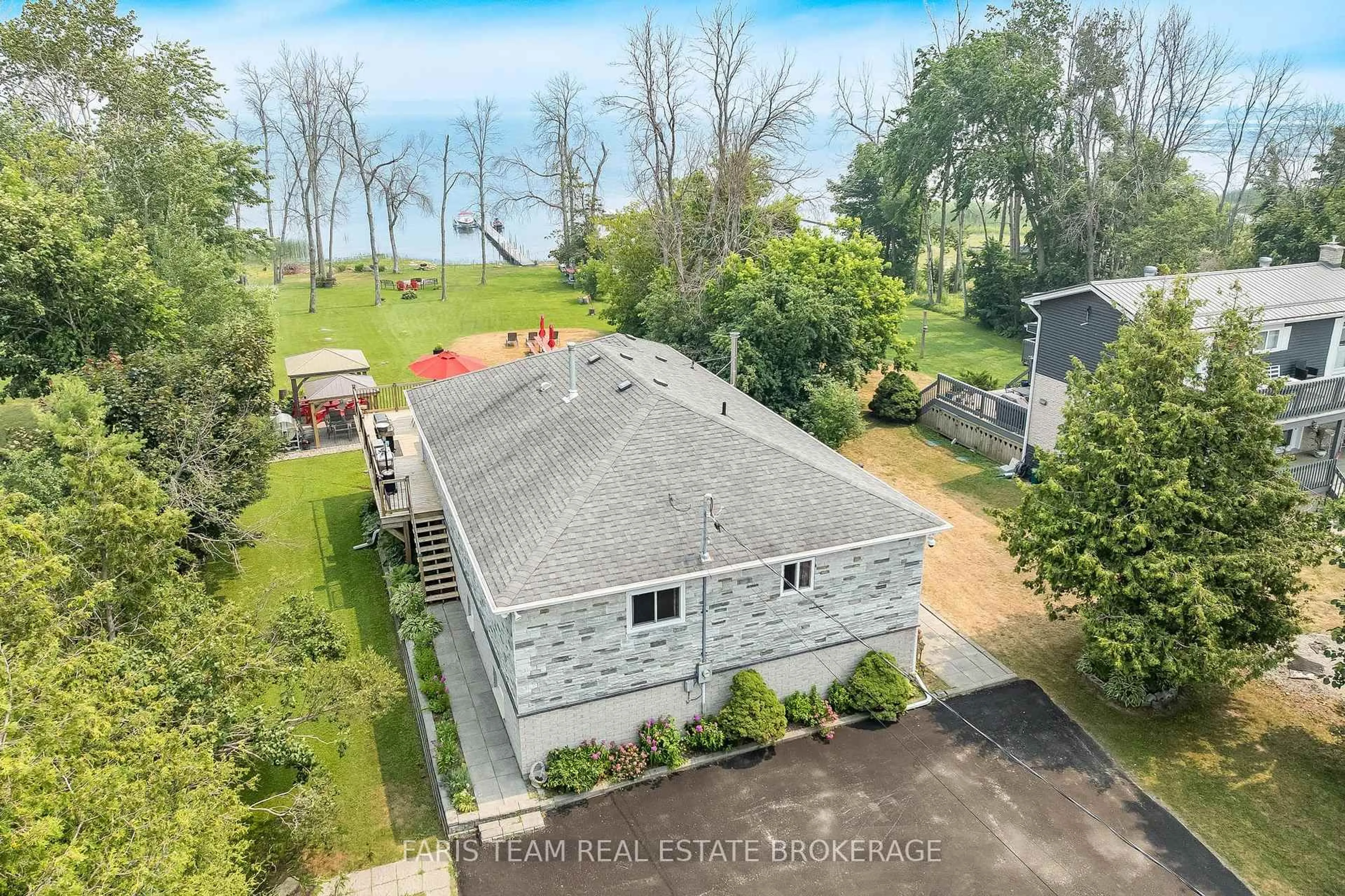 A pic from outside/outdoor area/front of a property/back of a property/a pic from drone, unknown for 93 Silver Birch Cres, Tay Ontario L0K 1R0
