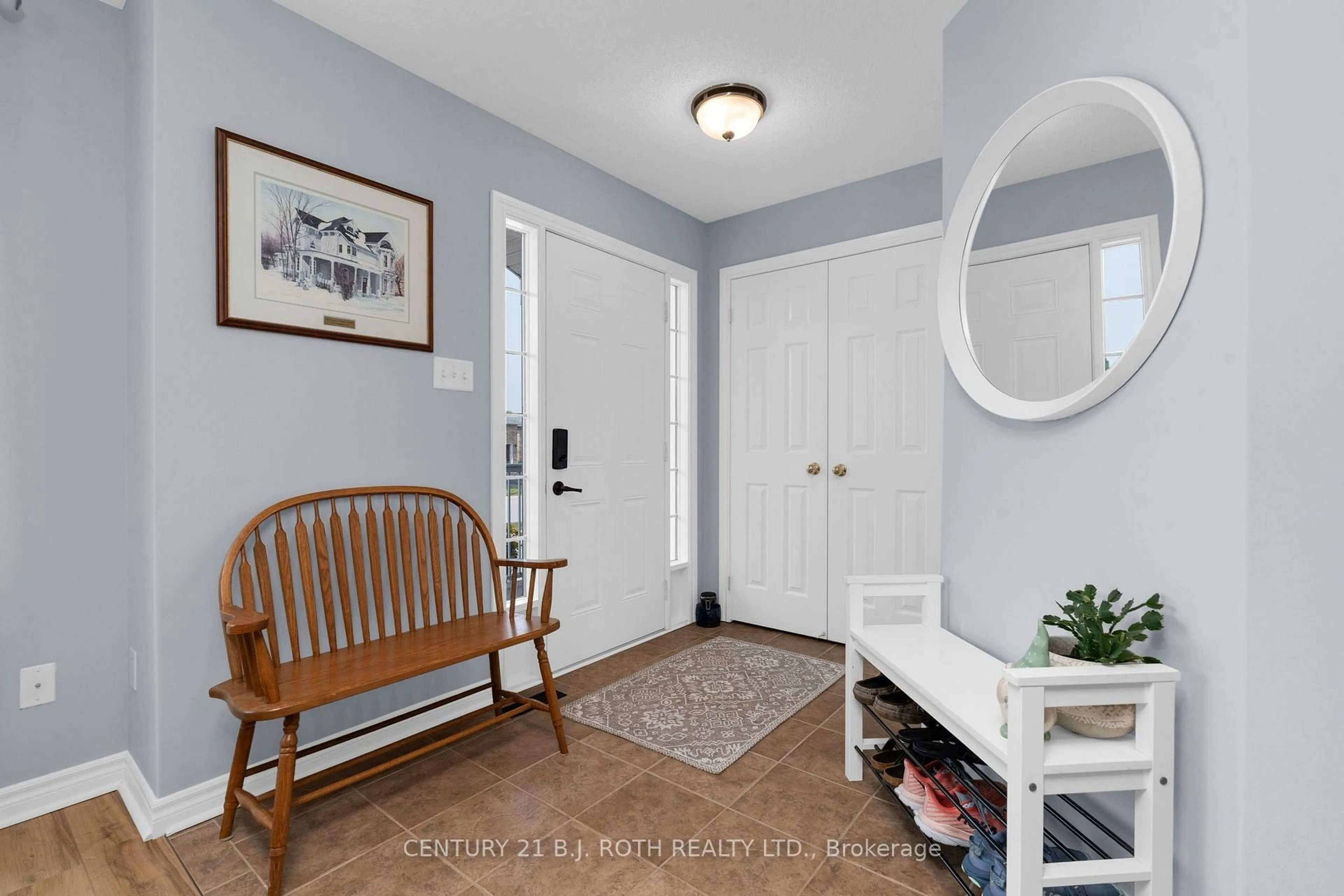 Indoor entryway for 15 Corbett St, Springwater Ontario L0L 1P0