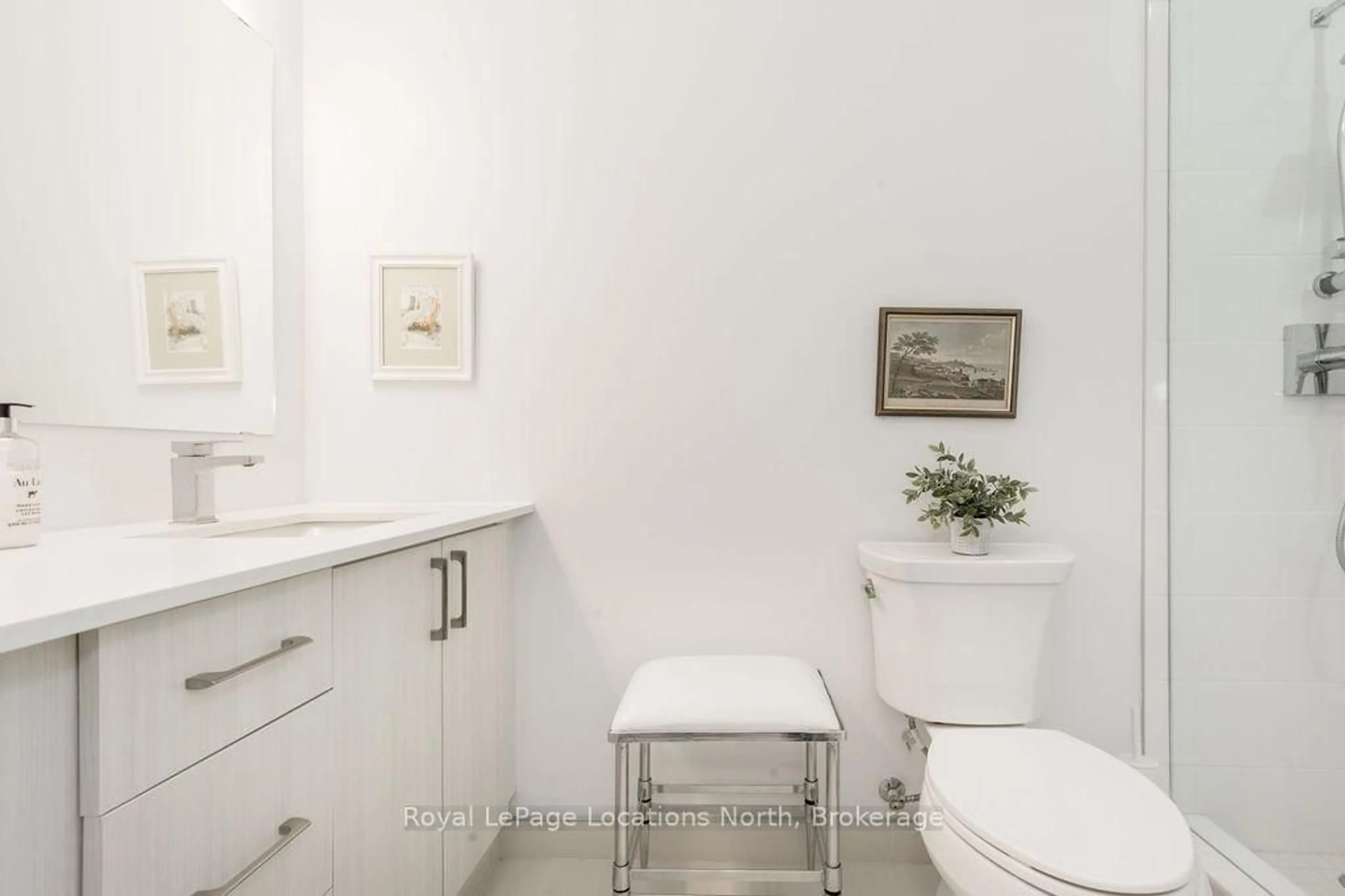 Standard bathroom, unknown for 1 Hume St #501, Collingwood Ontario L9Y 0X3