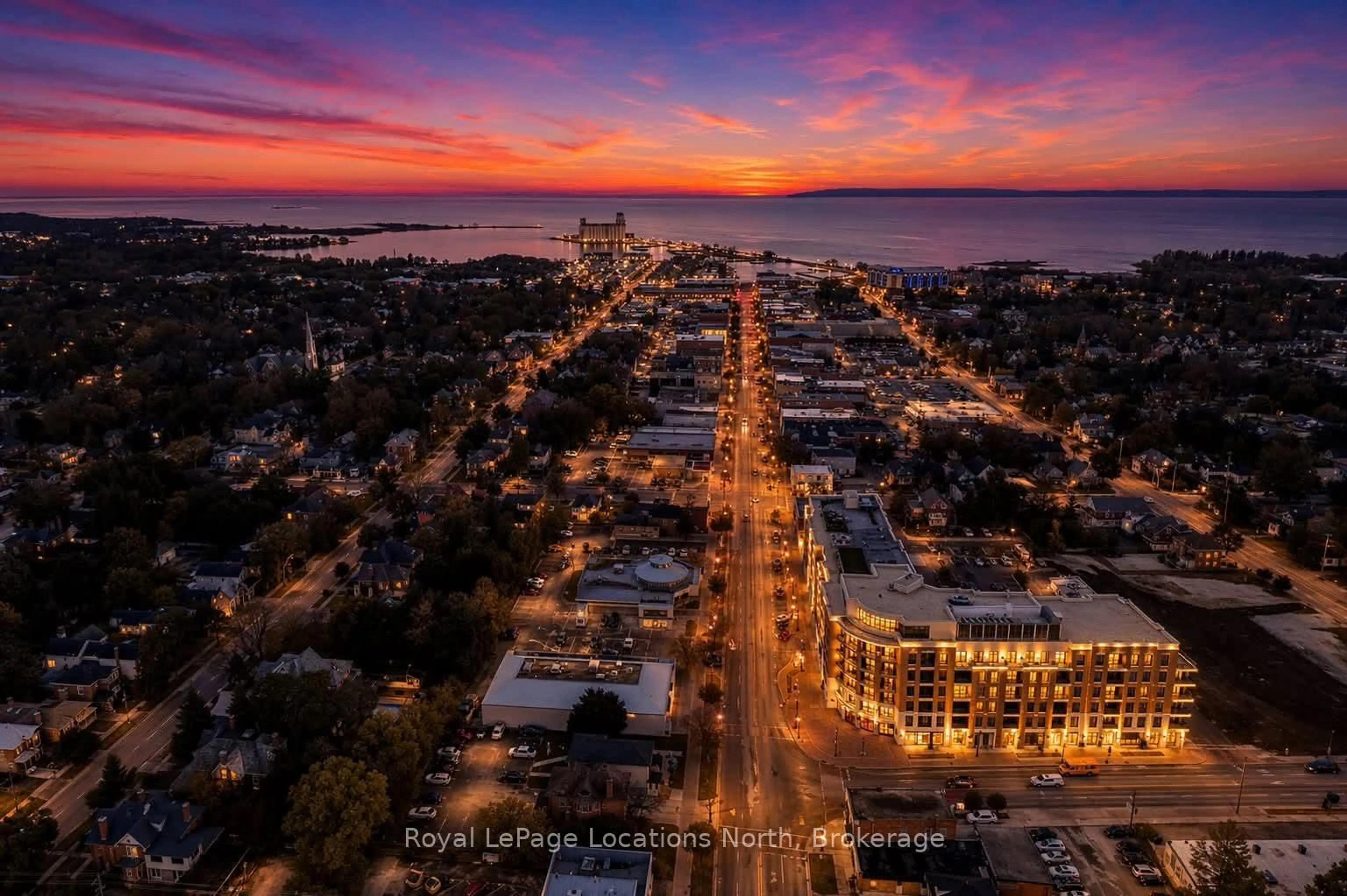 Blurry image for 1 Hume St #501, Collingwood Ontario L9Y 0X3