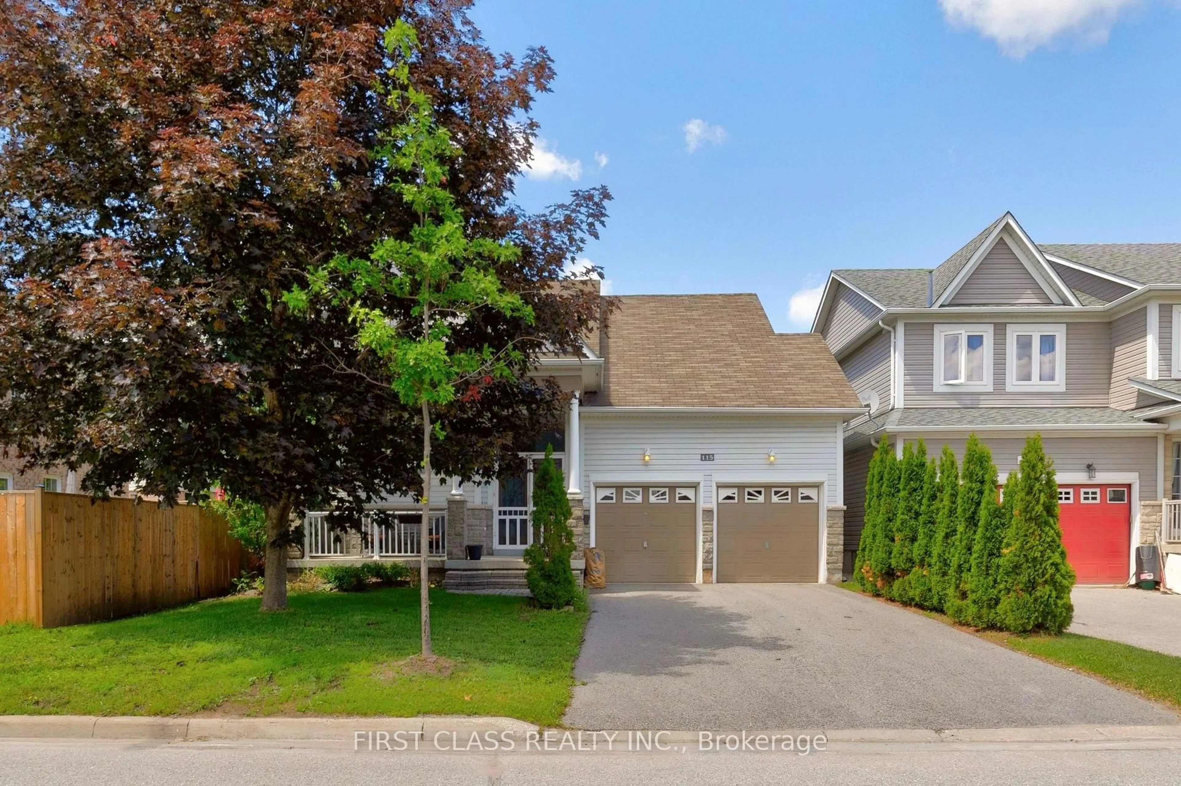 Home with vinyl exterior material, street for 115 Succession Cres, Barrie Ontario L4M 7G6