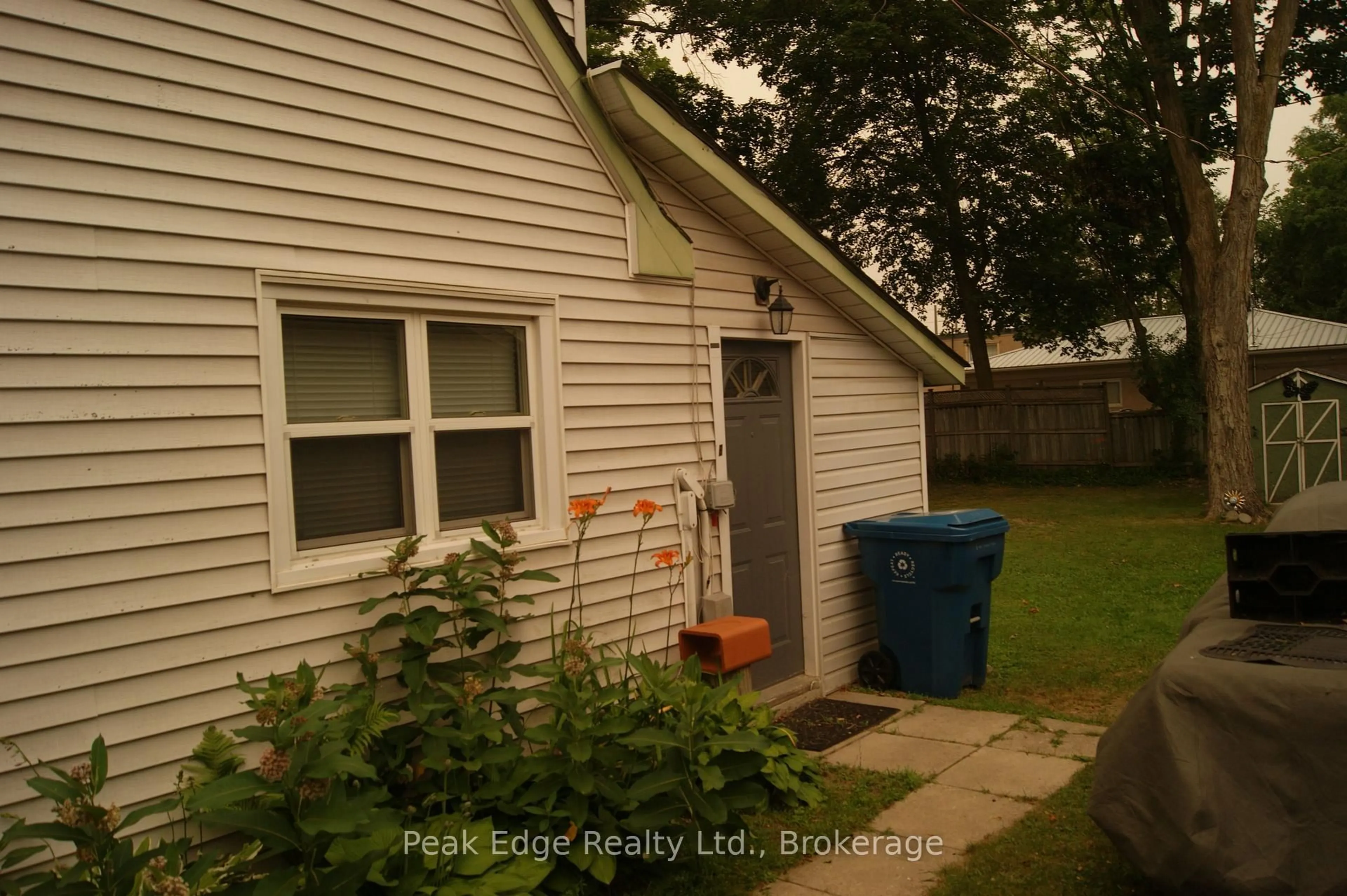 Unknown for 338 Colborne St, Orillia Ontario L3V 3A3