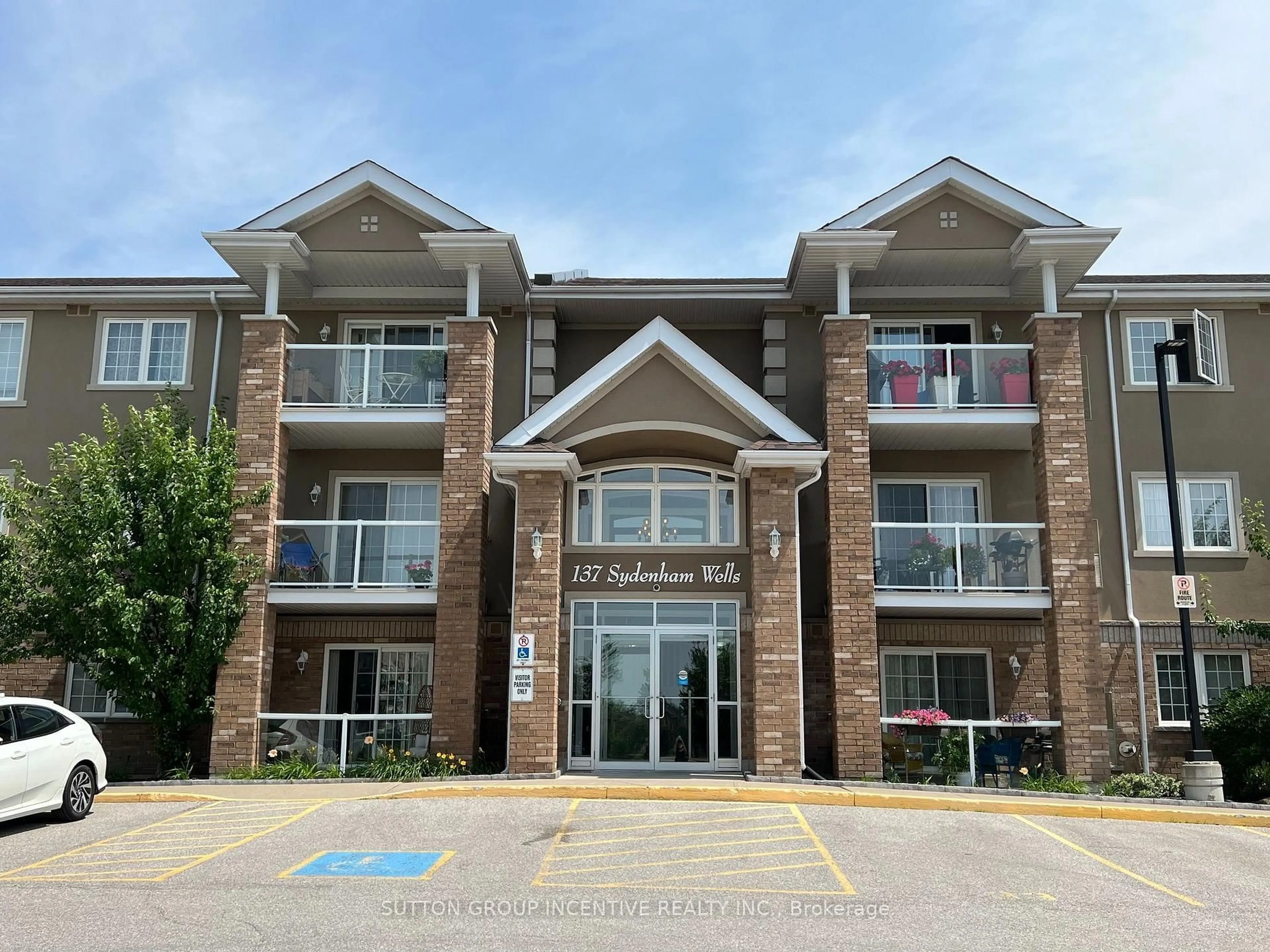 Unknown for 137 Sydenham Wells #5, Barrie Ontario L4M 0G7