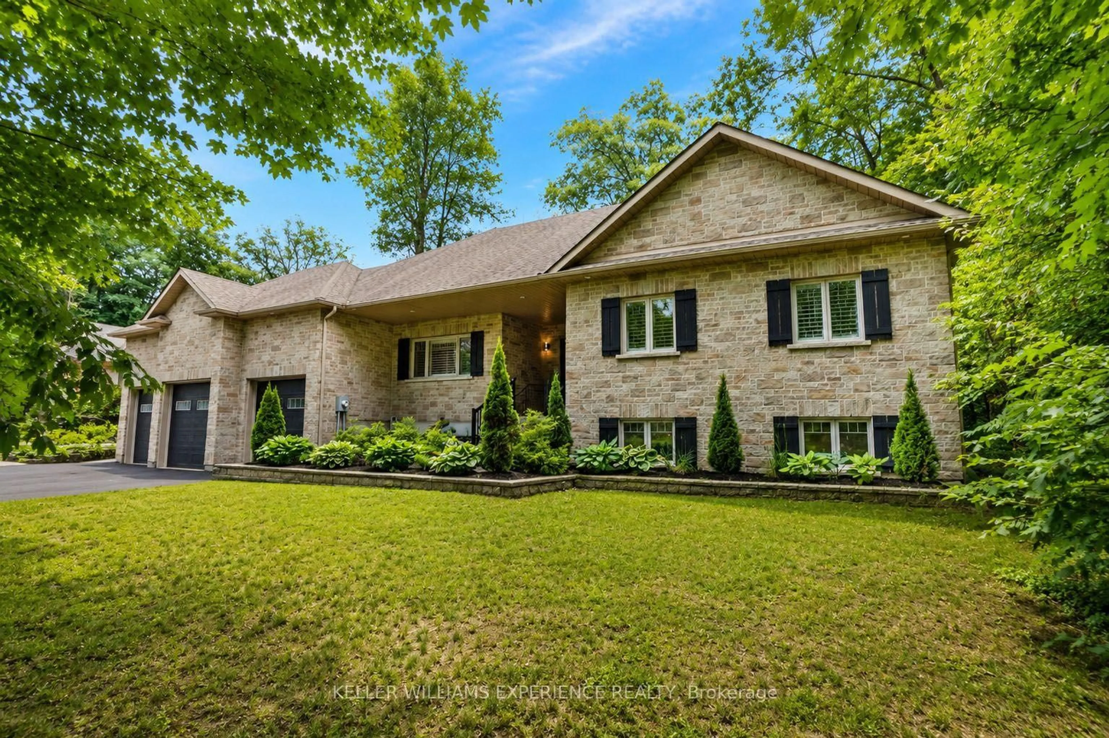 Home with brick exterior material, street for 41 Heron Blvd, Springwater Ontario L0L 1Y3