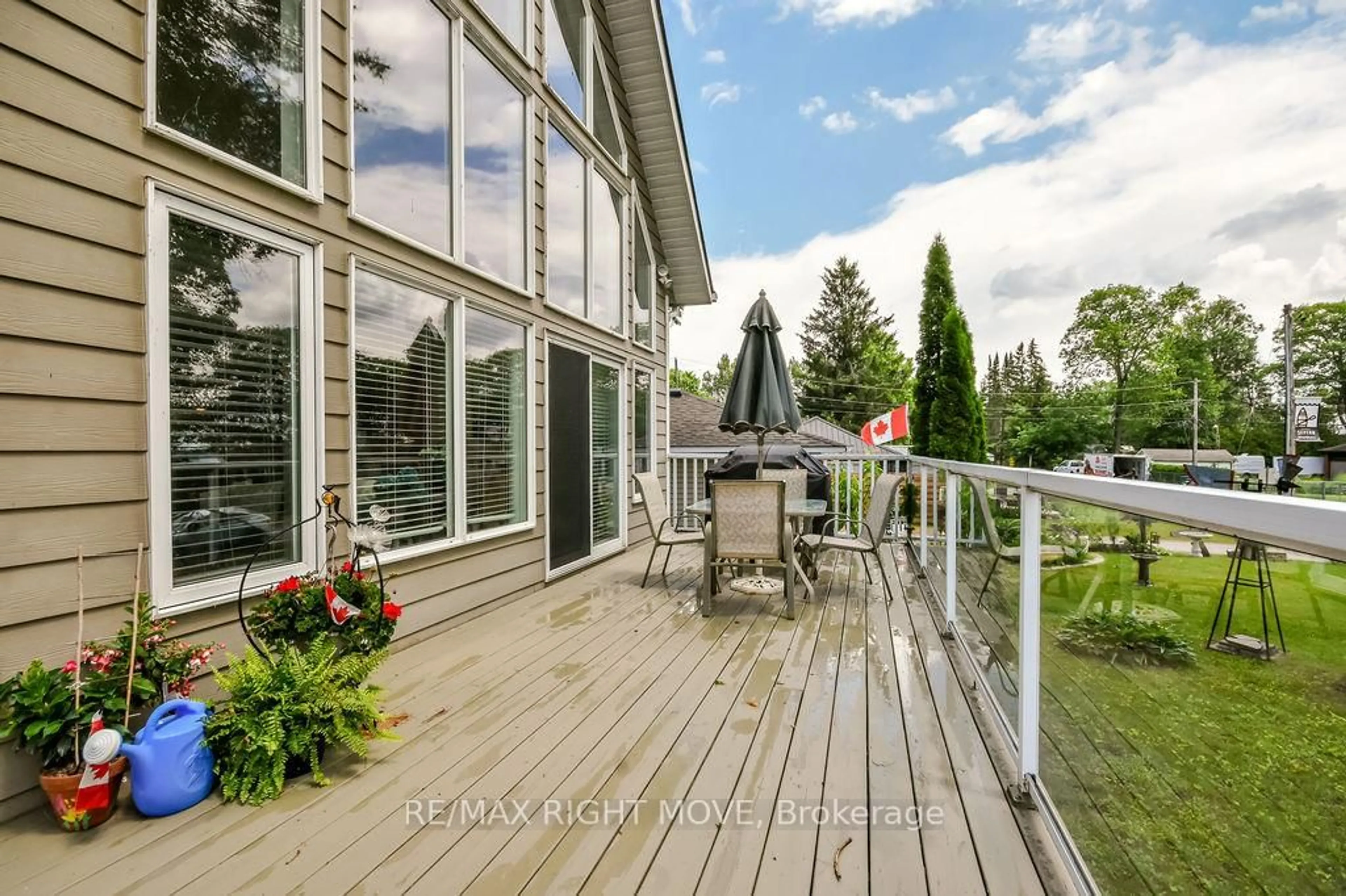 Patio, water/lake/river/ocean view for 2956 Lakeside Dr, Severn Ontario L3V 0V9