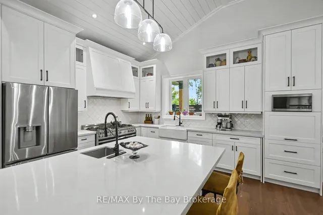 208 Thomas St, Clearview 2