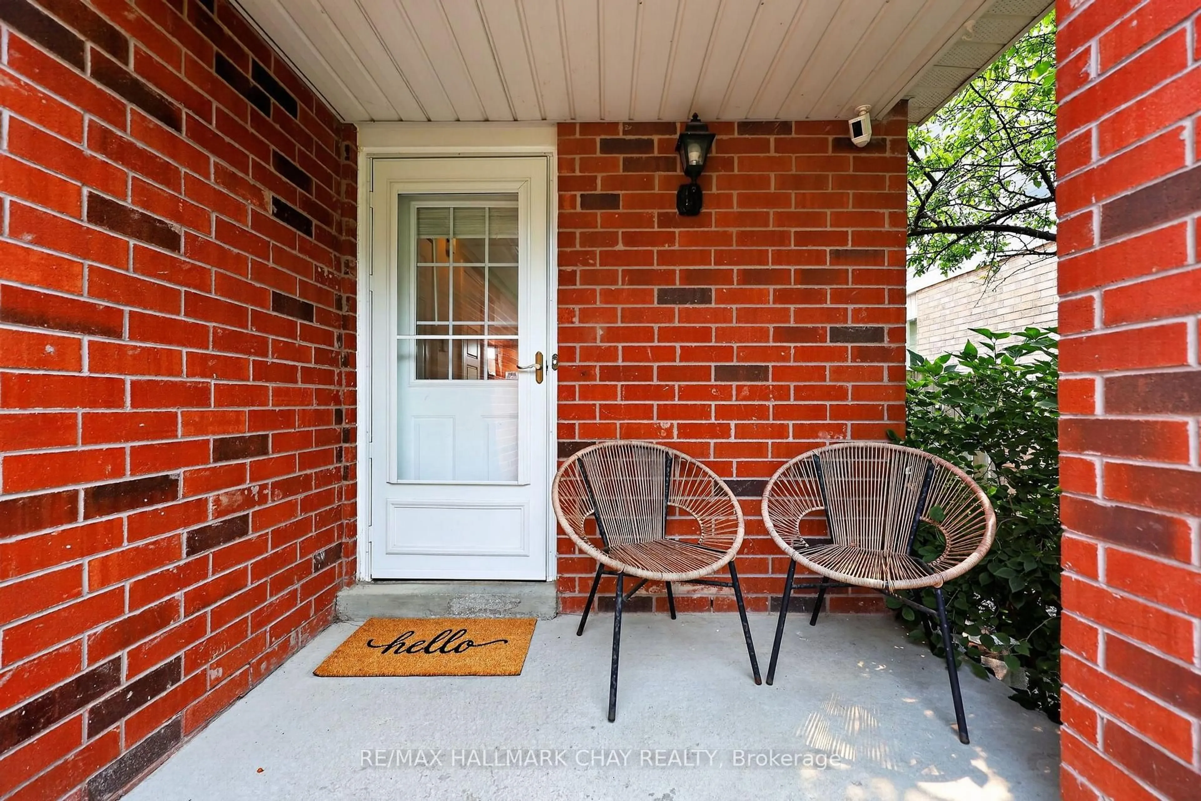 Patio, street for 65 Pickett Cres, Barrie Ontario L4N 8C1