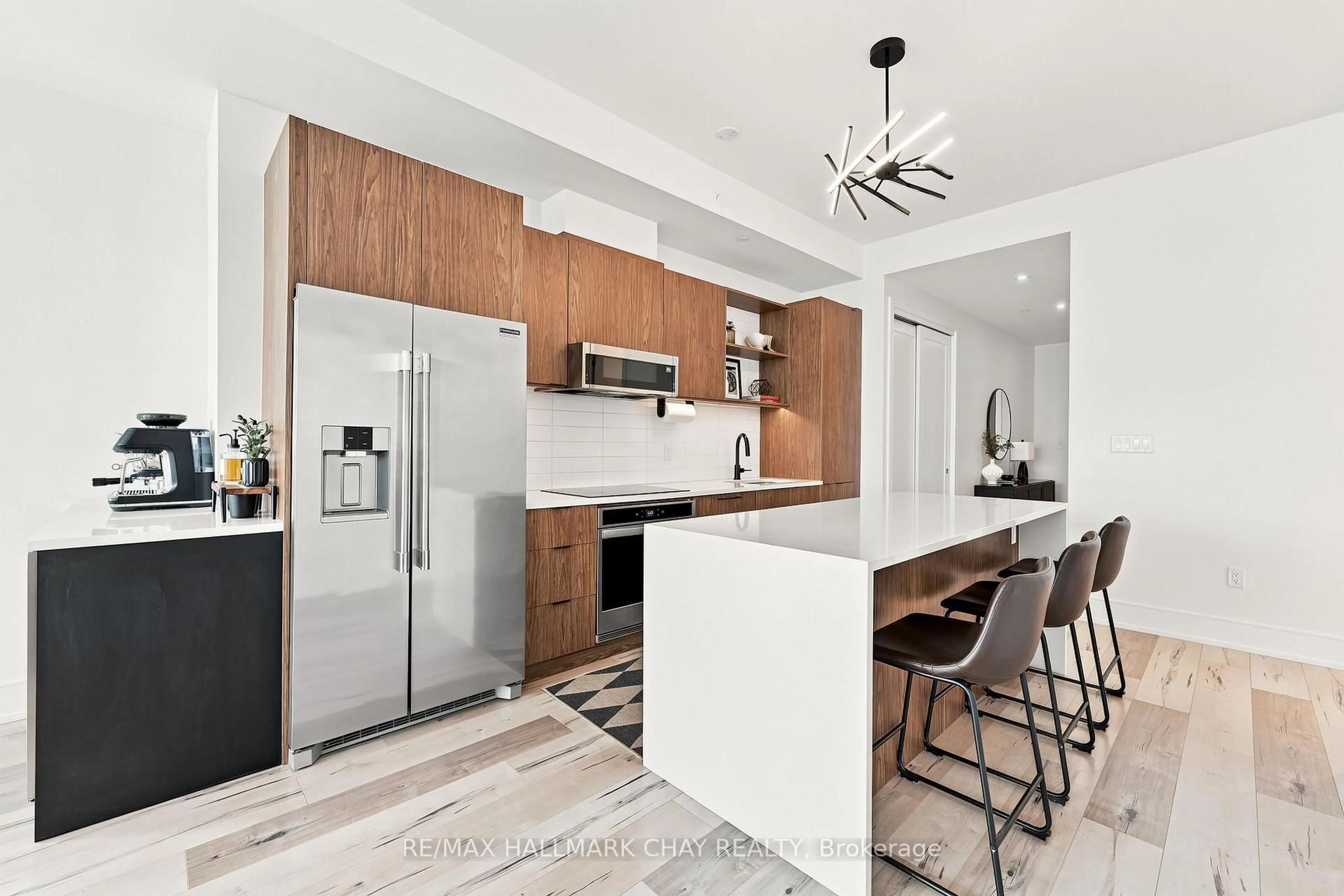 Open concept kitchen, unknown for 185 Dunlop St #914, Barrie Ontario L4M 0L7