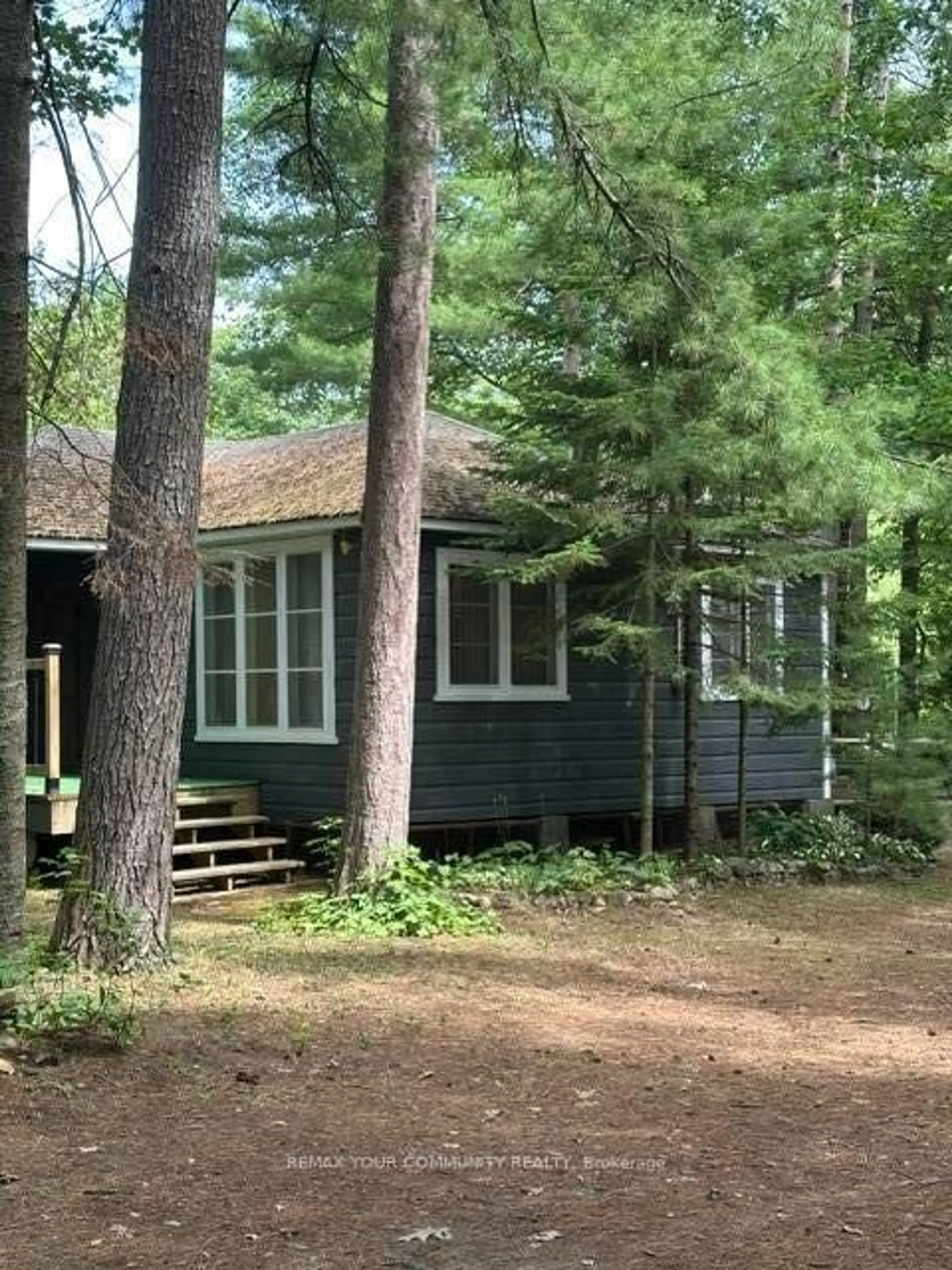 Shed for 341 Tiny Beaches Rd, Tiny Ontario L9M 1R3