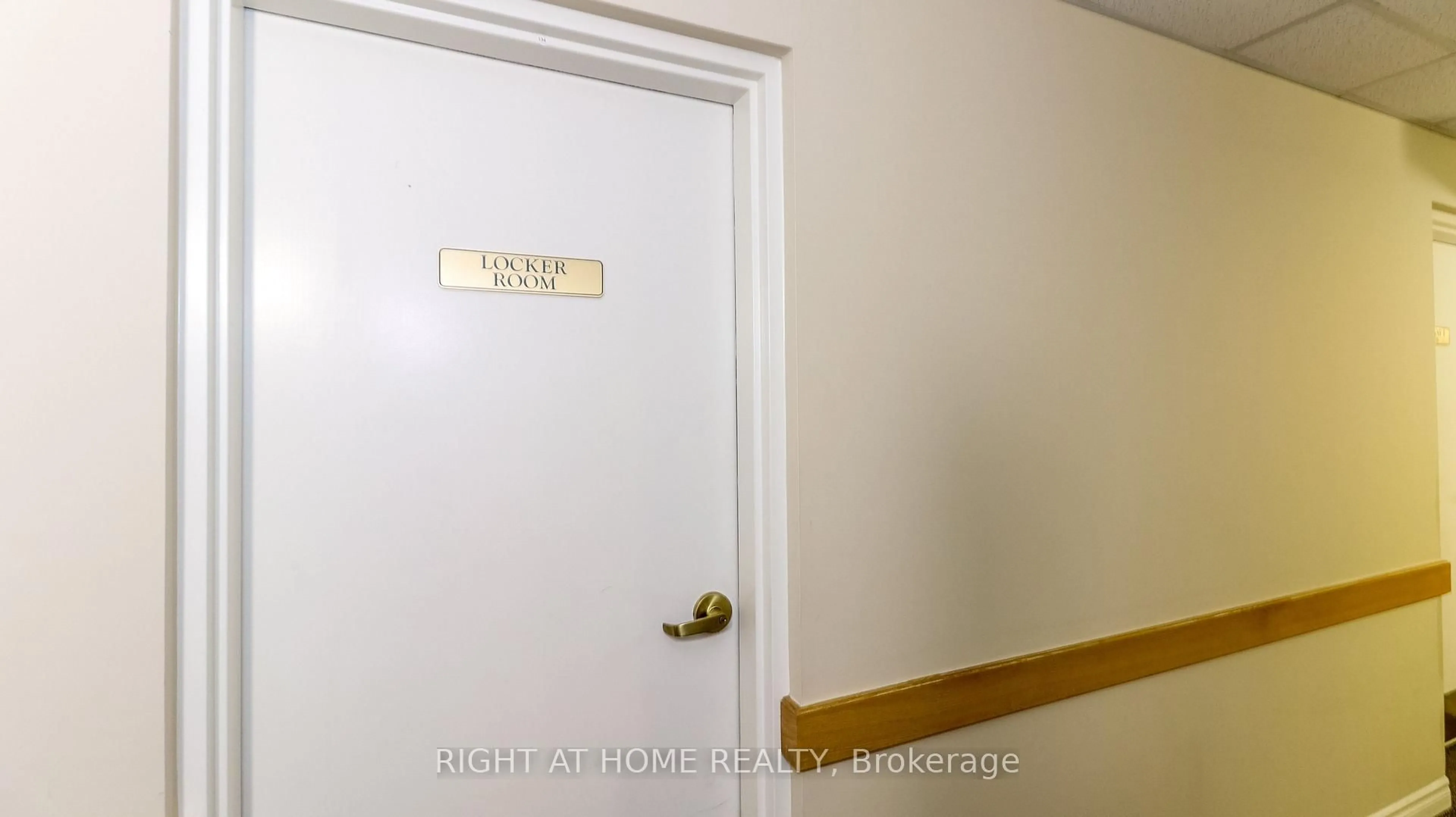 Unknown for 94 Dean Ave #404, Barrie Ontario L4N 0M3