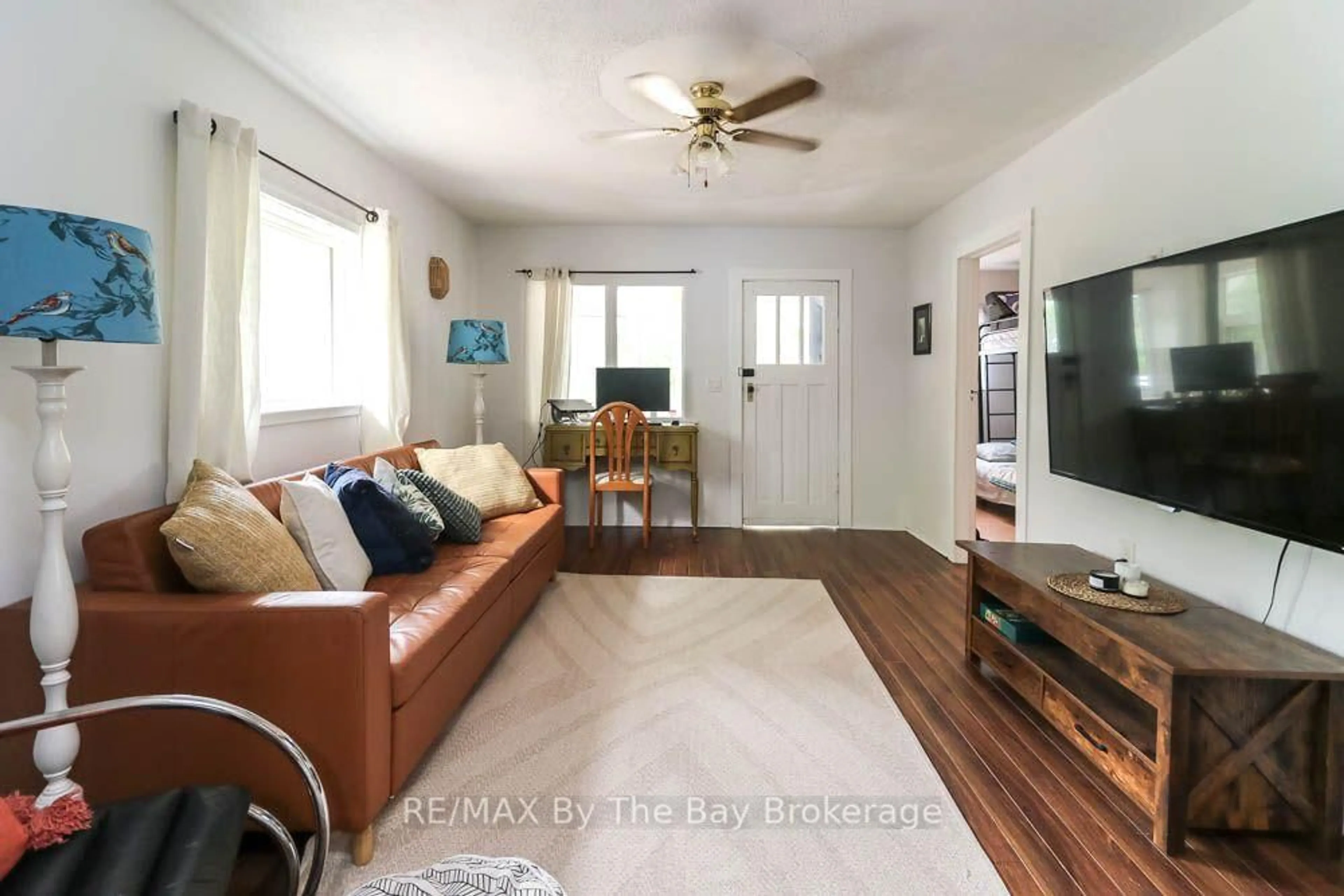Living room with furniture, unknown for 217 Dunkerron Ave, Wasaga Beach Ontario L9Z 2G7