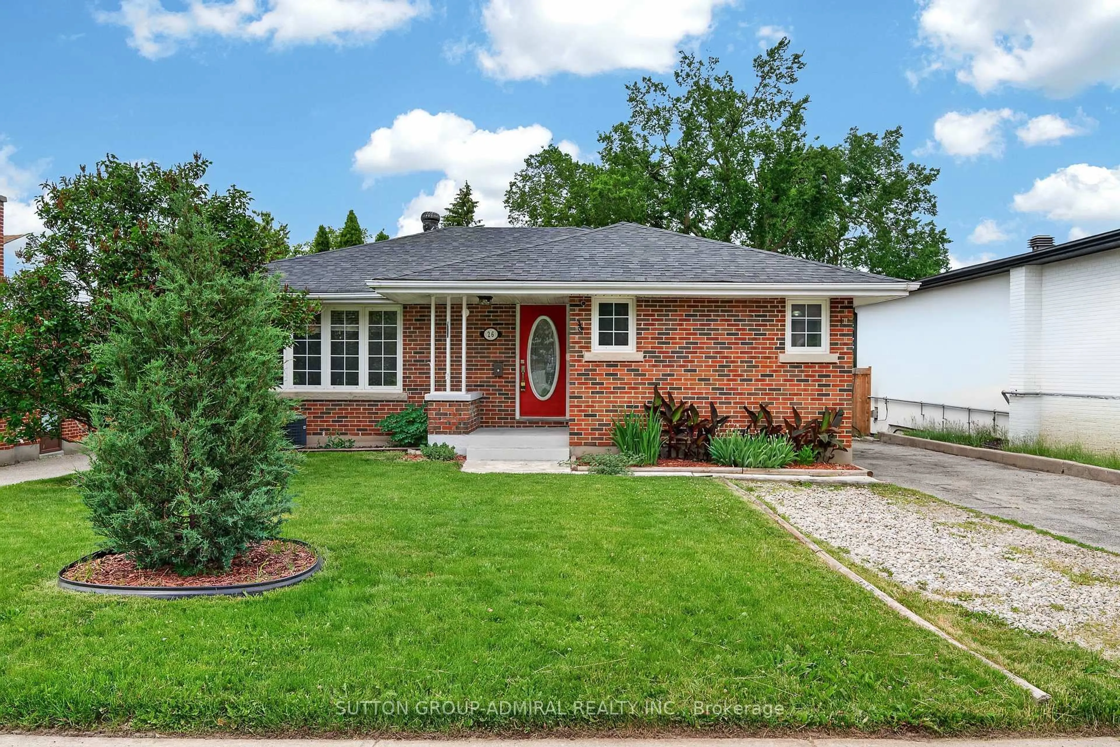 Home with brick exterior material, street for 26 Shannon St, Barrie Ontario L4M 2K8