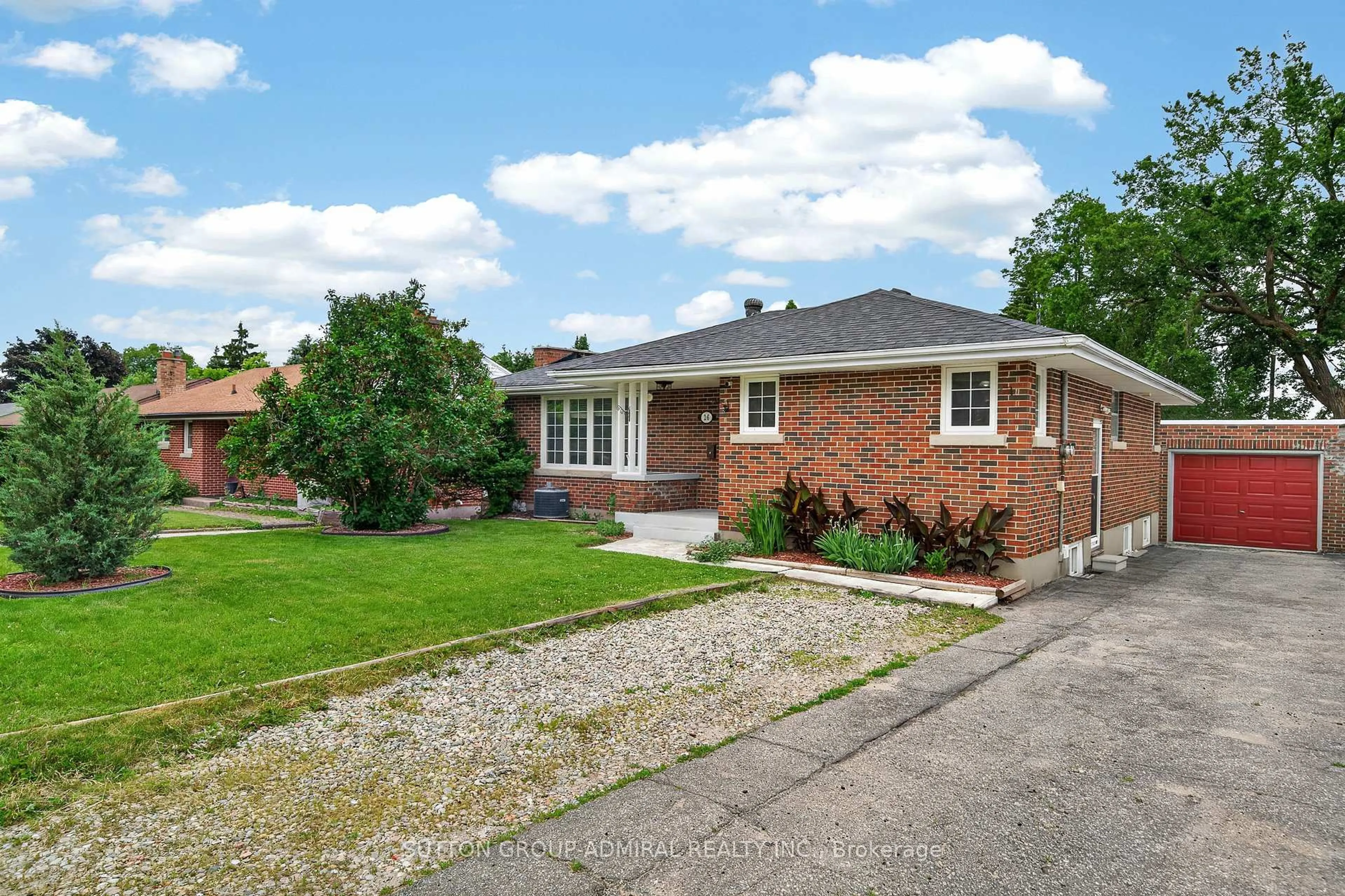 Home with brick exterior material, street for 26 Shannon St, Barrie Ontario L4M 2K8