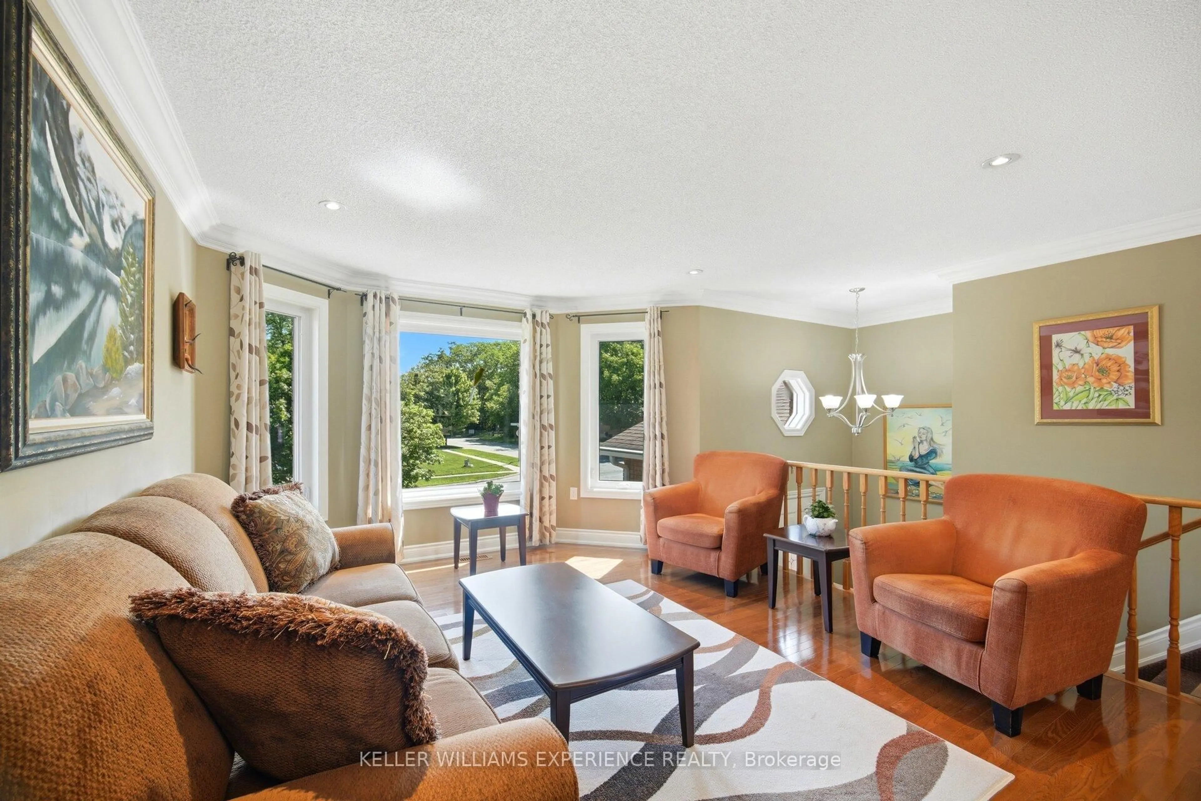 Living room with furniture, unknown for 526 Leacock Dr, Barrie Ontario L4N 7A5